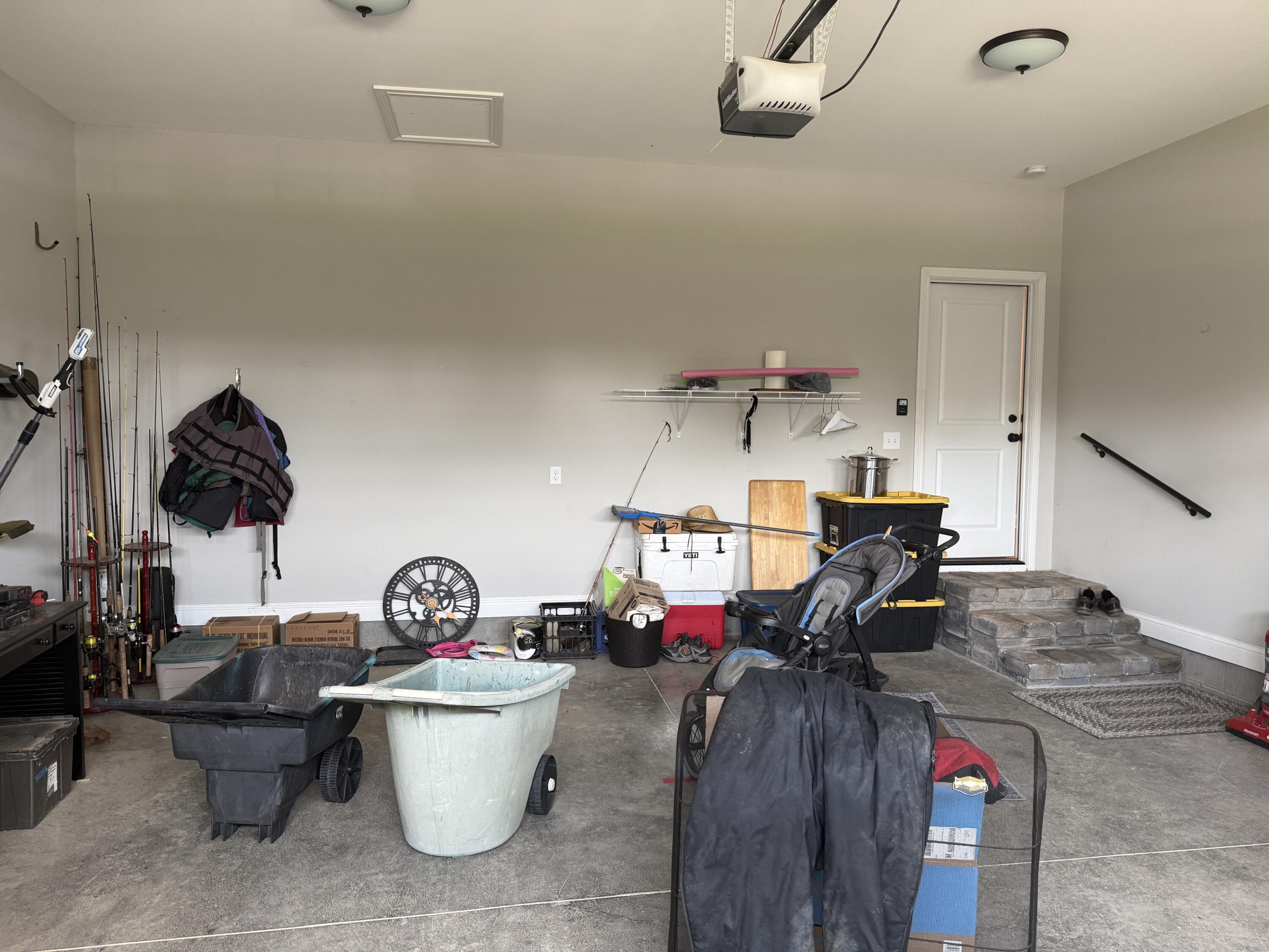 480 Bellaire Drive Property Photo 29