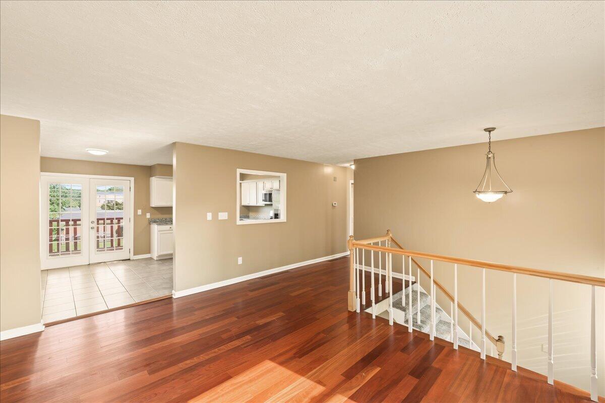 3328 Downing Place Property Photo 14