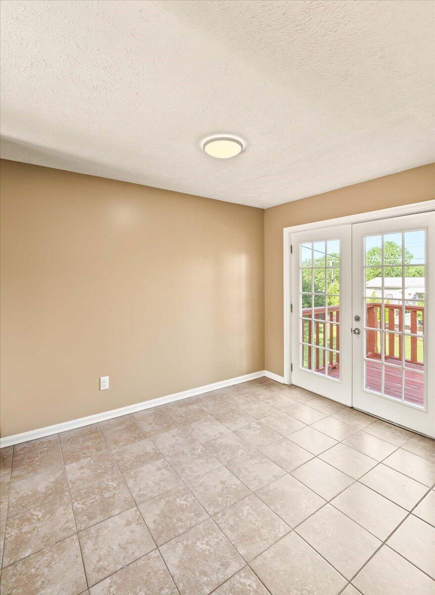 3328 Downing Place Property Photo 16