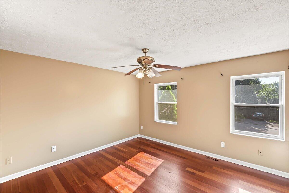 3328 Downing Place Property Photo 27