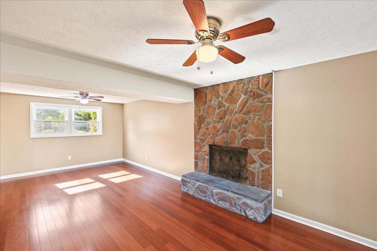 3328 Downing Place Property Photo 31