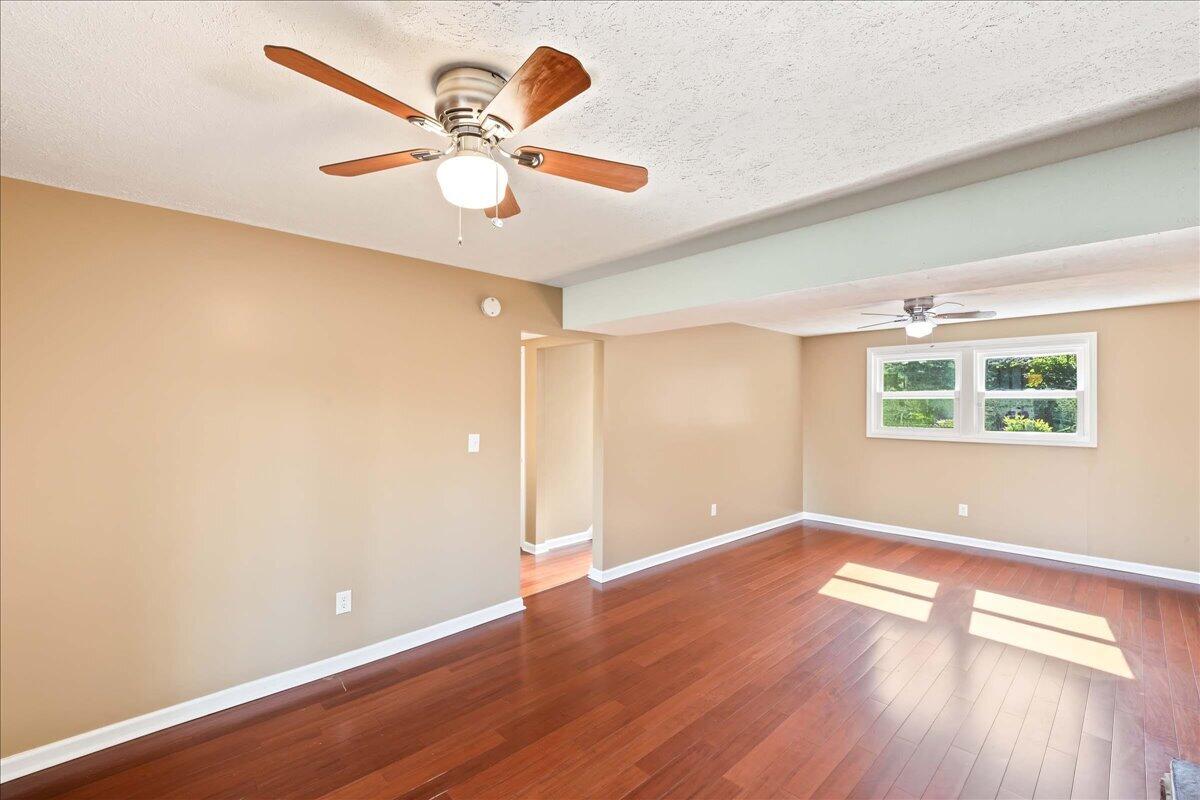3328 Downing Place Property Photo 32