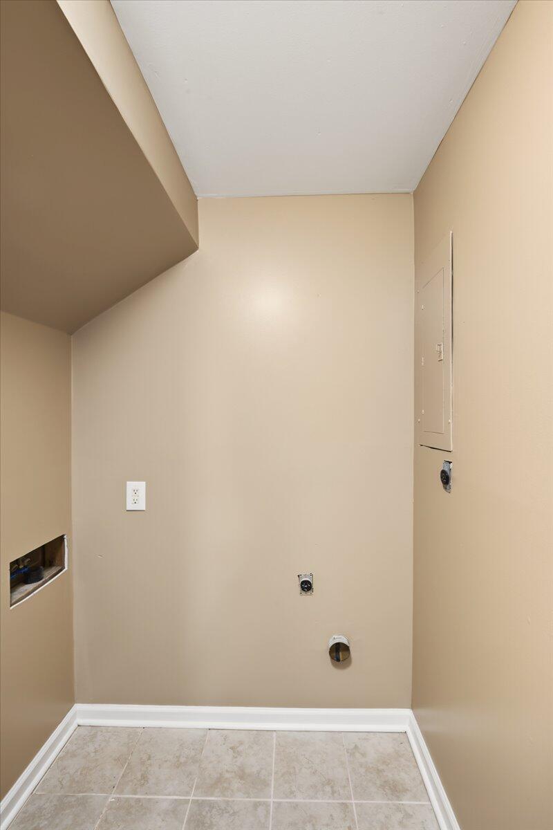 3328 Downing Place Property Photo 40
