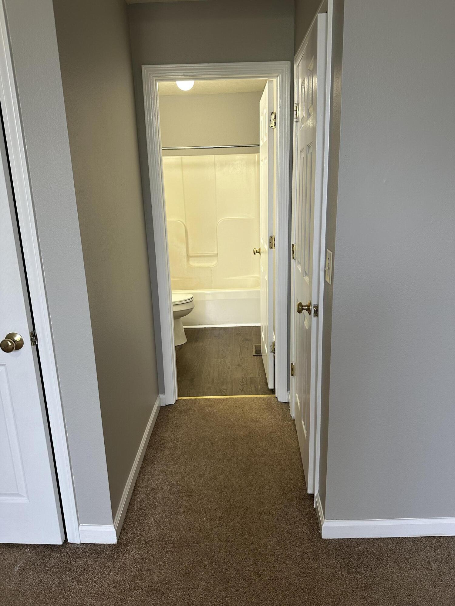 212 White Oak Trace Property Photo 10