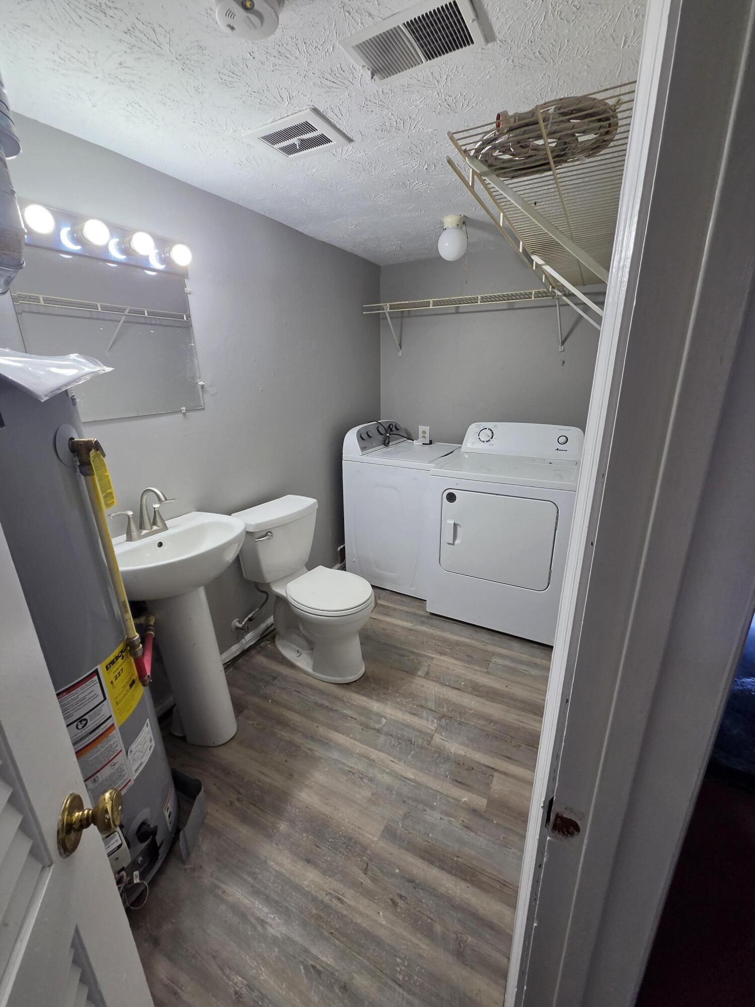 3411 Sutherland Drive A Property Photo 5