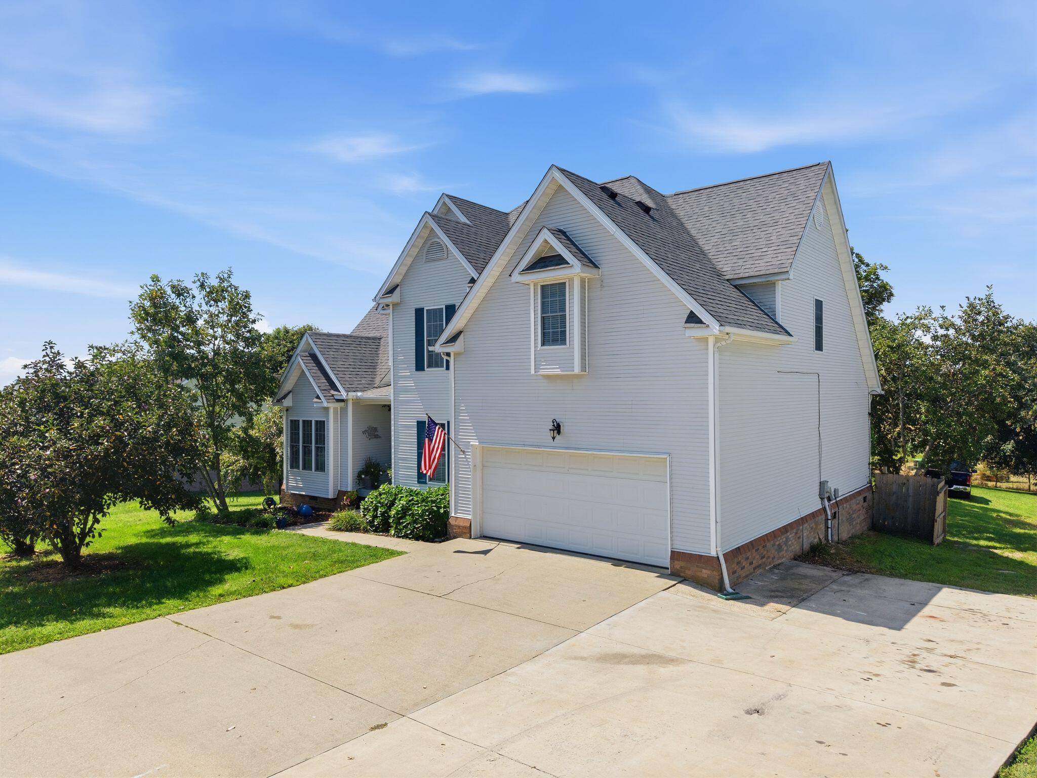 164 Bristol Lane Property Photo 4