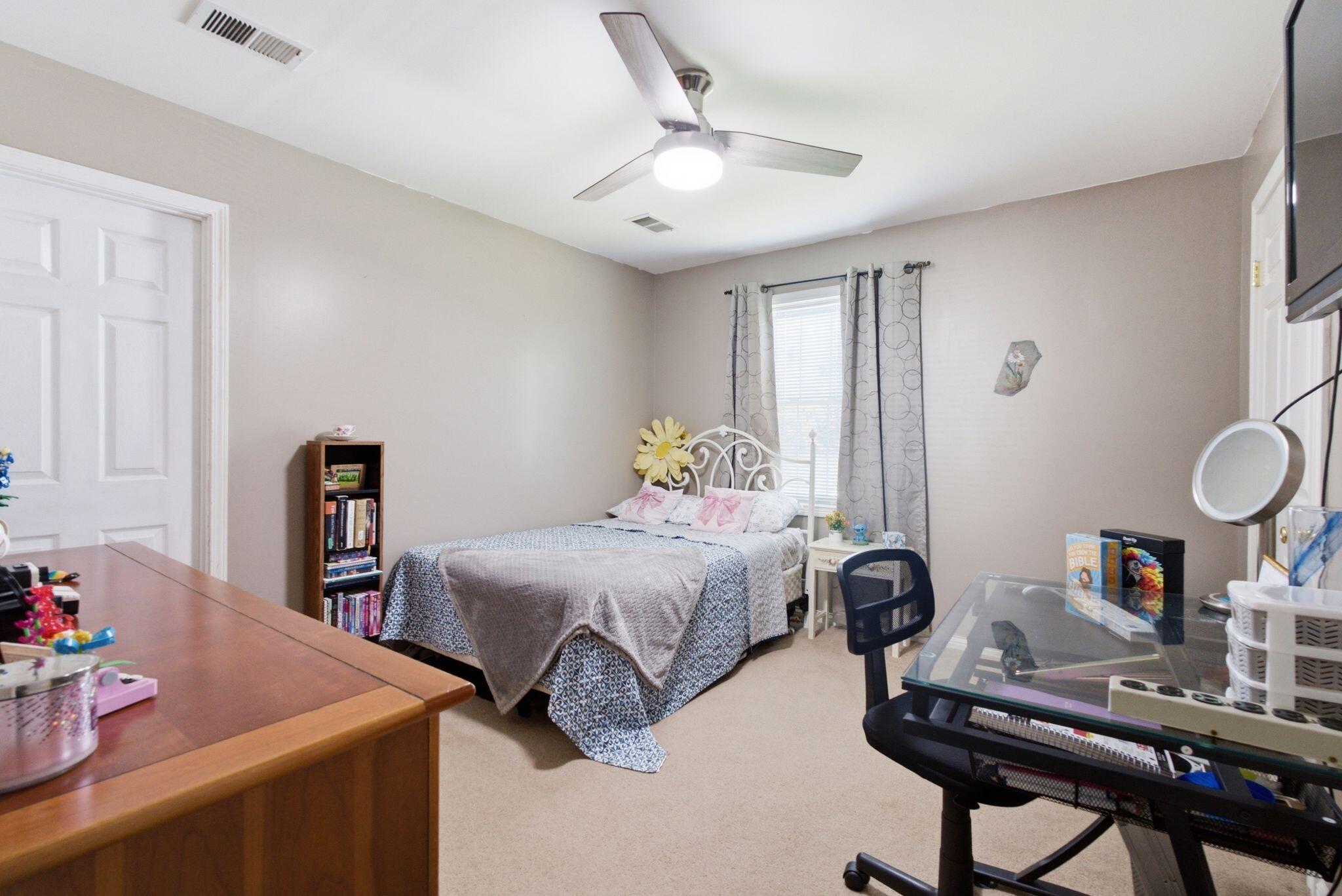 164 Bristol Lane Property Photo 37