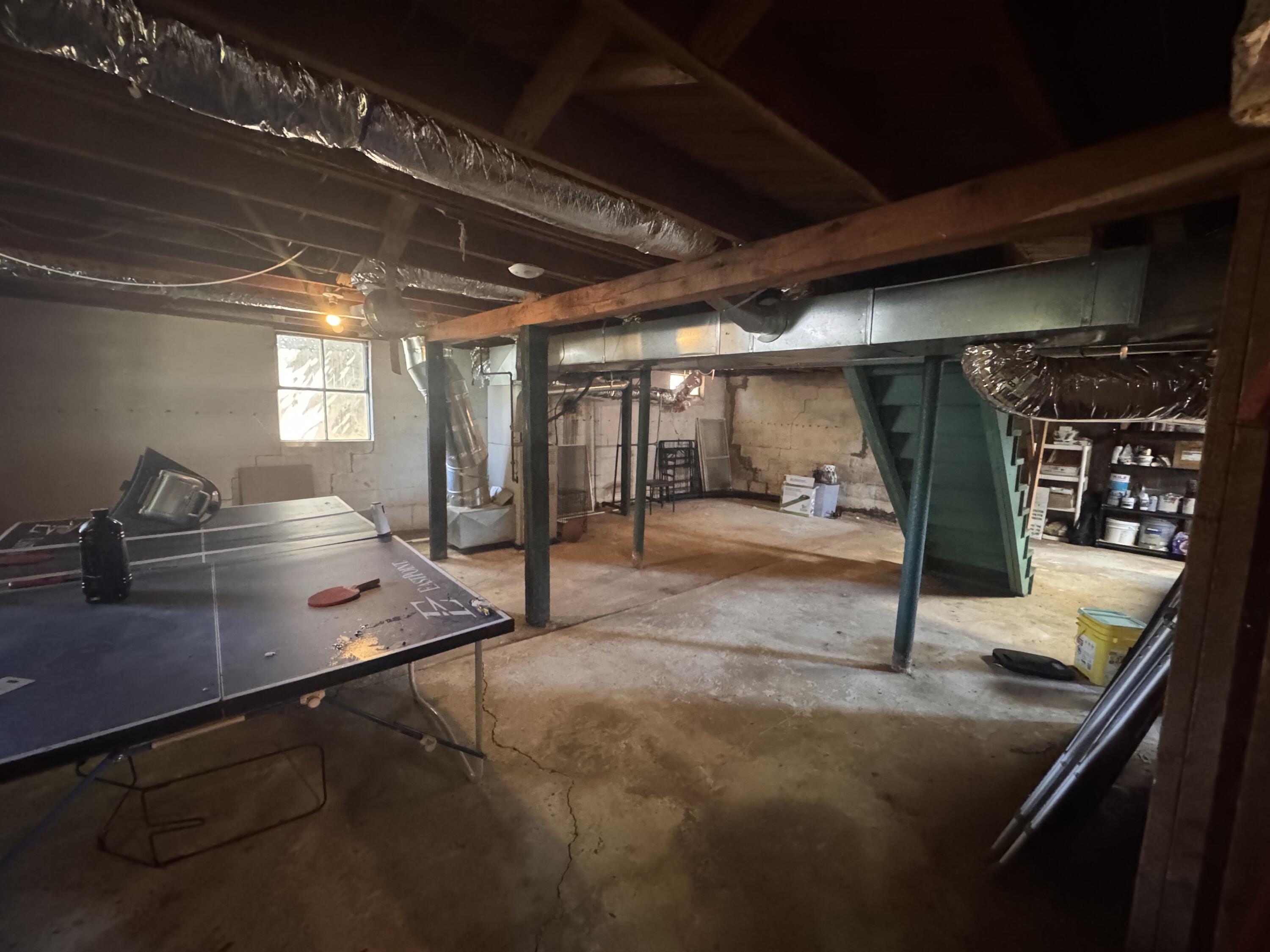 715 E Market Street Property Photo 20