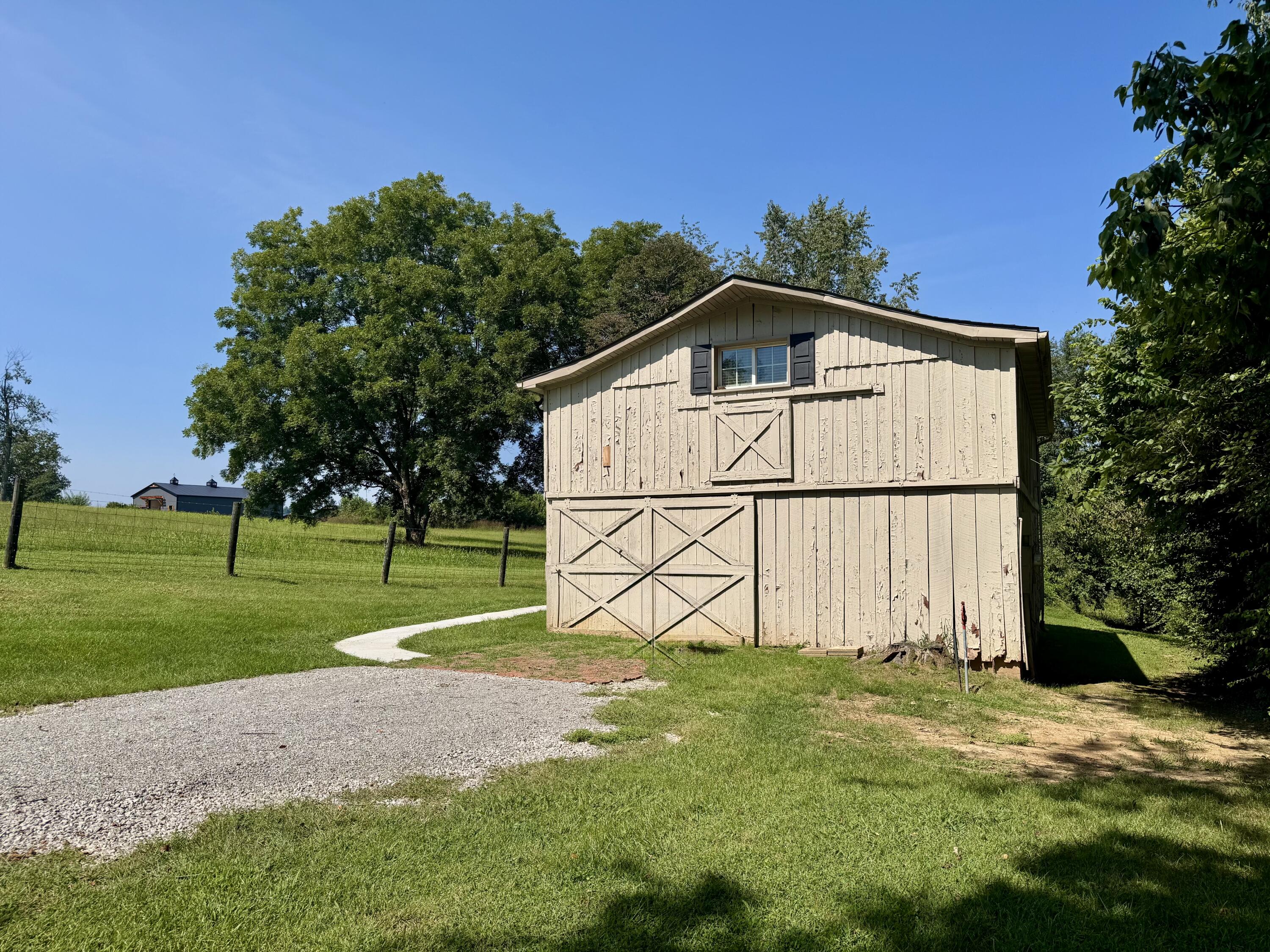 1065 Mackey Pike Property Photo 2