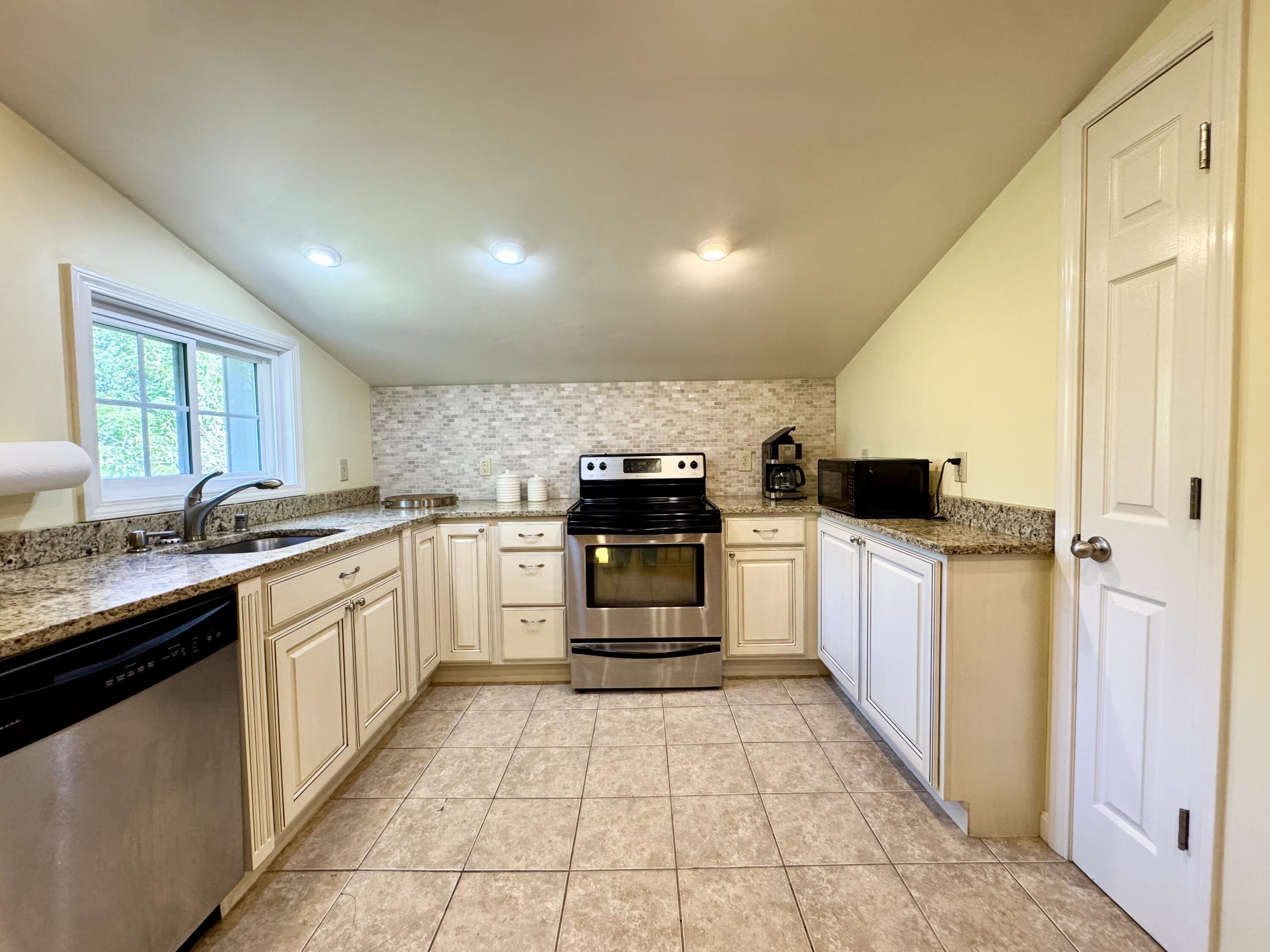 1065 Mackey Pike Property Photo 24