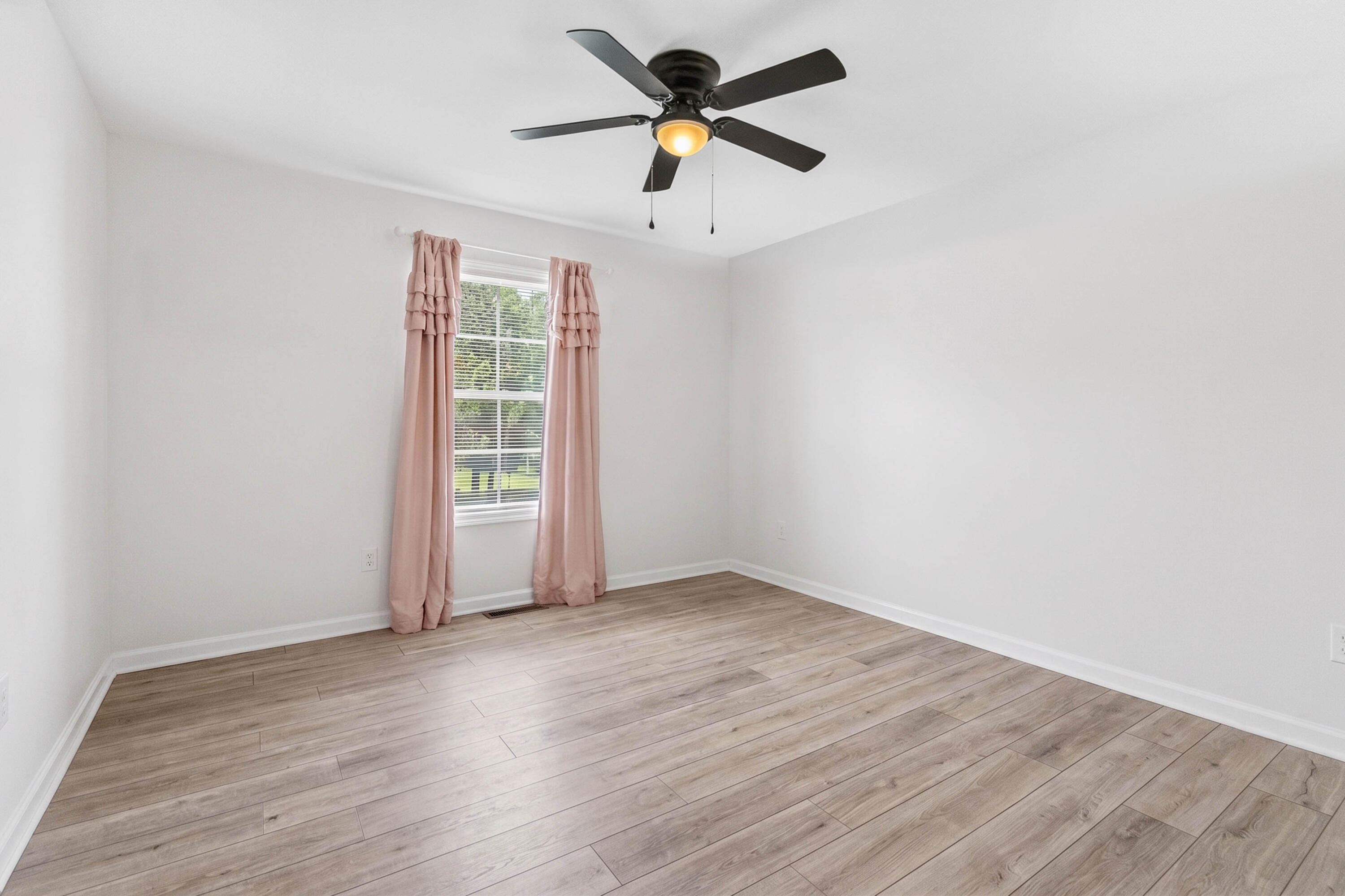 158 Strunk Road Property Photo 33