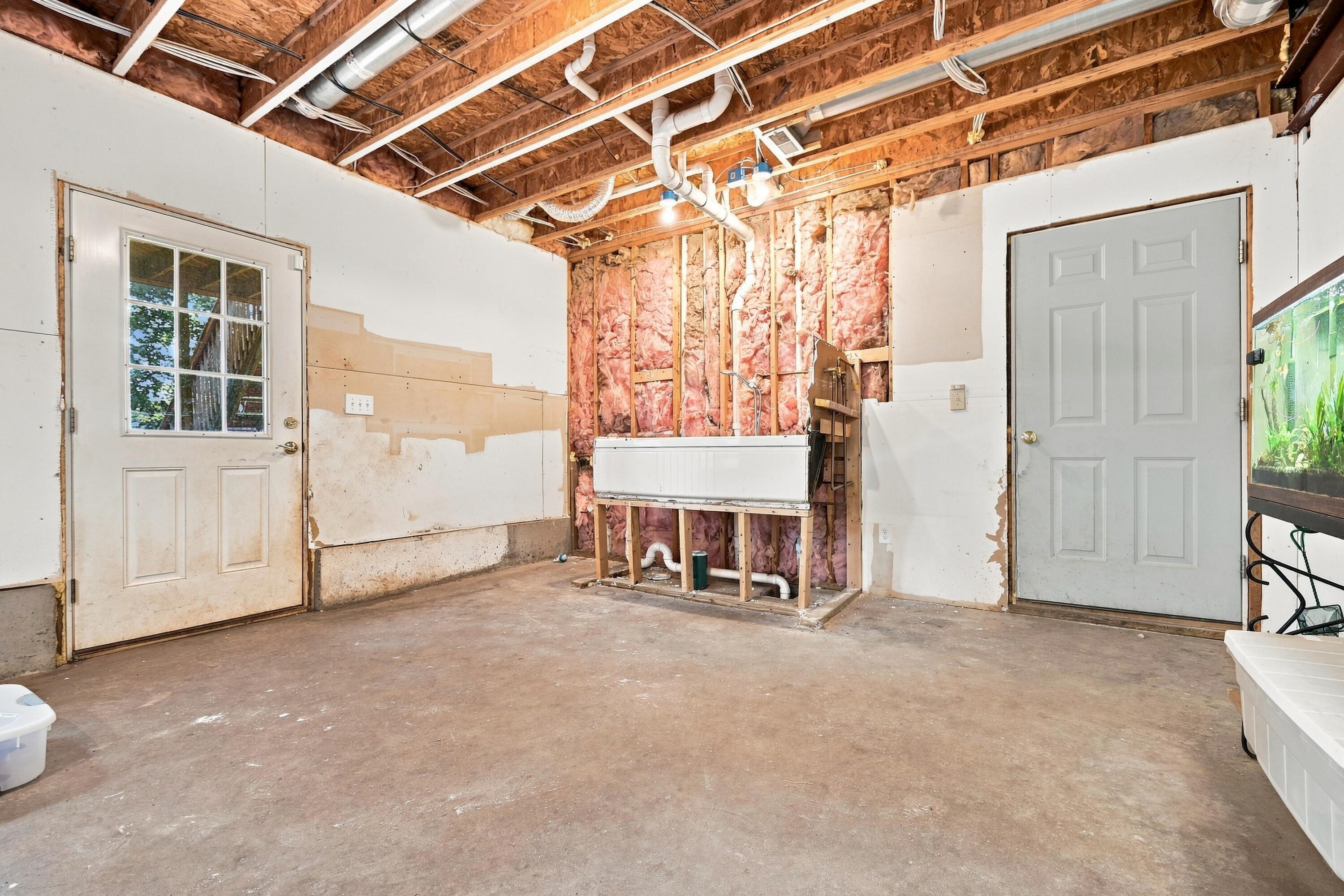 105 Weslyn Way Property Photo 14