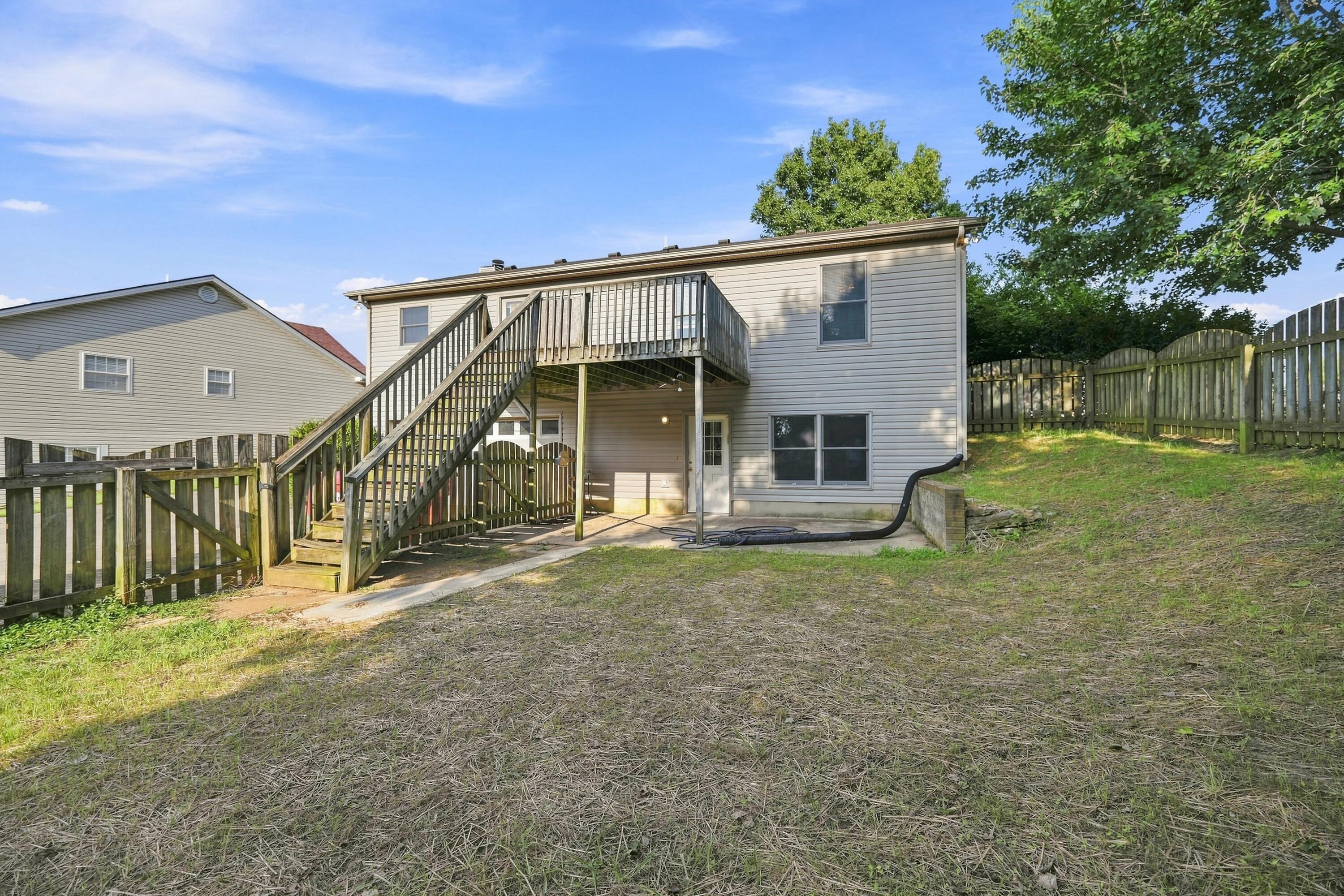 105 Weslyn Way Property Photo 32