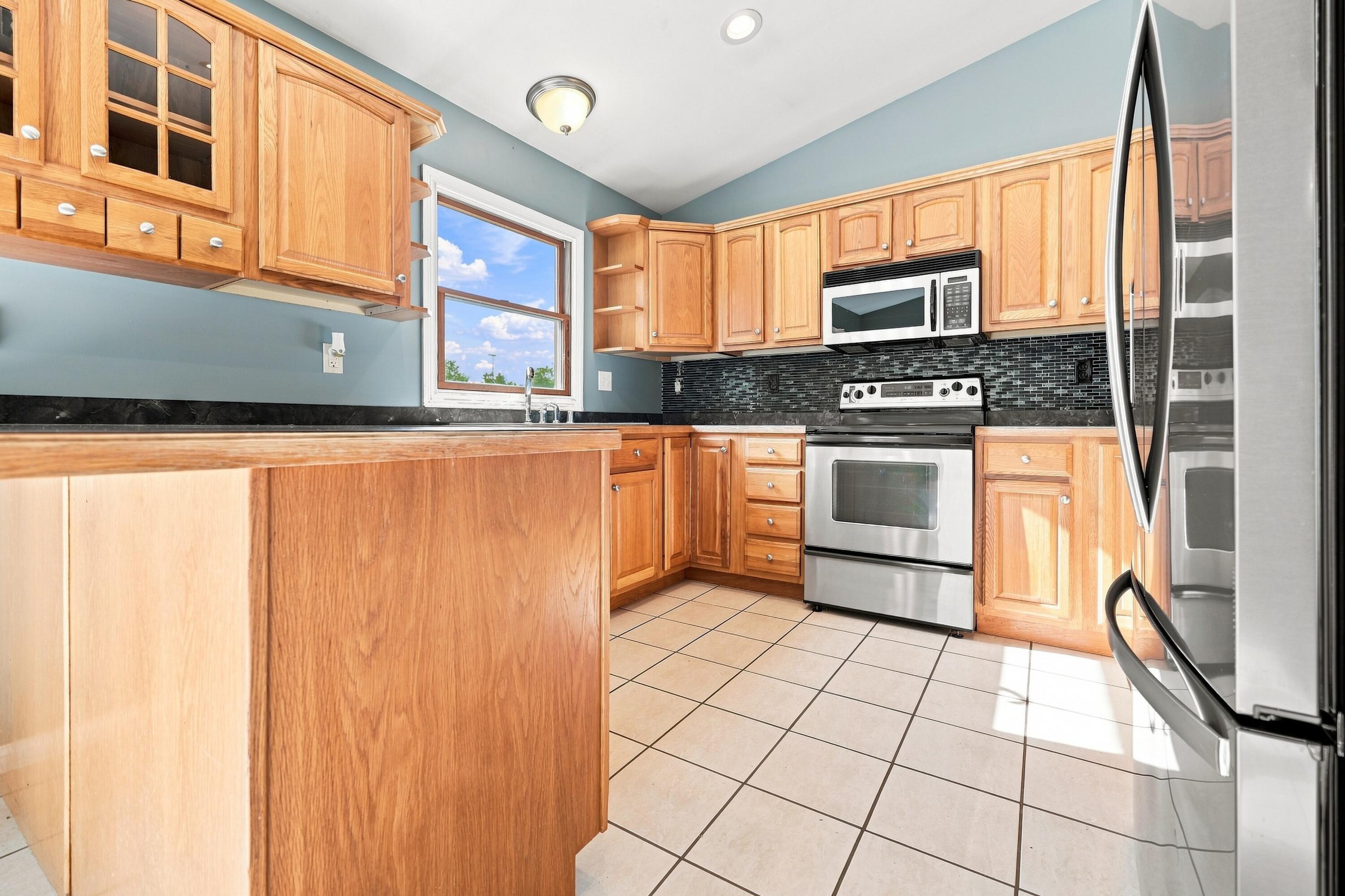 105 Weslyn Way Property Photo 44