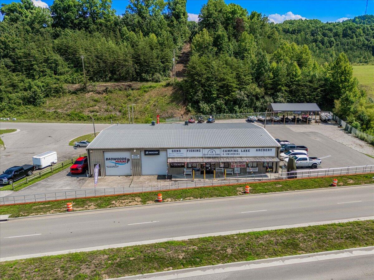 2709 Cumberland Falls Highway Property Photo 4