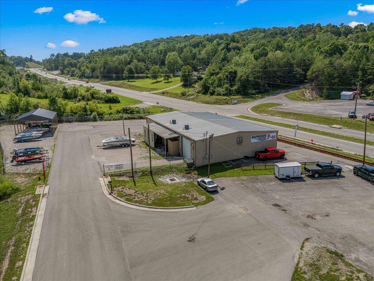 2709 Cumberland Falls Highway Property Photo 11