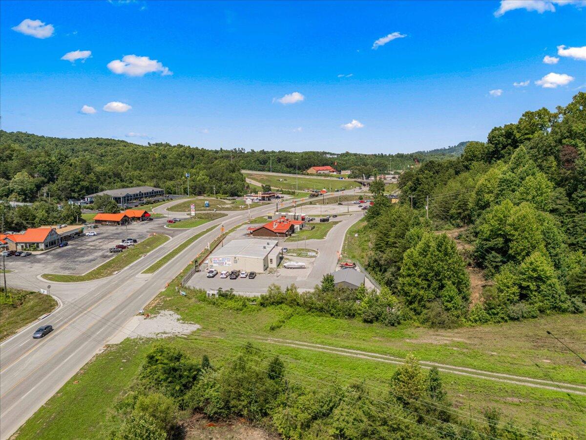 2709 Cumberland Falls Highway Property Photo 14