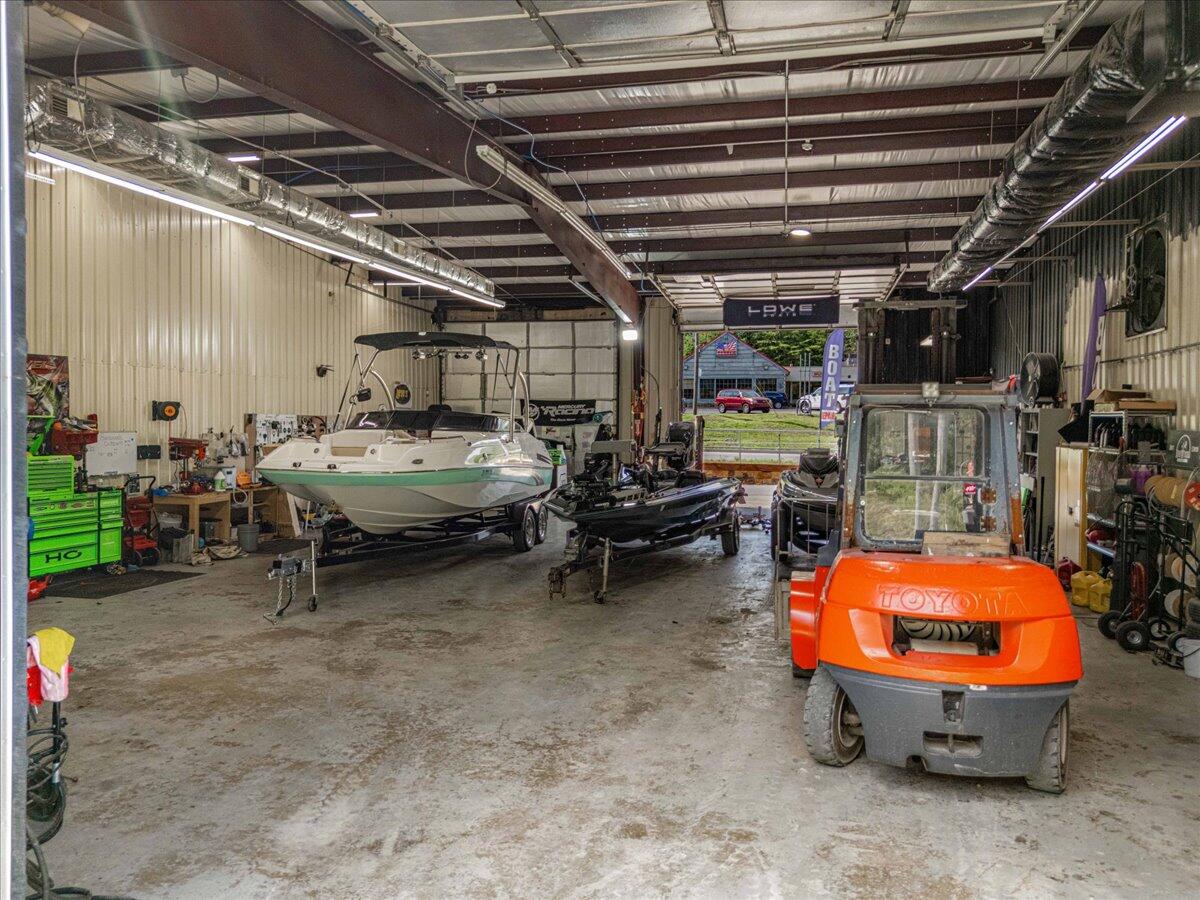 2709 Cumberland Falls Highway Property Photo 30