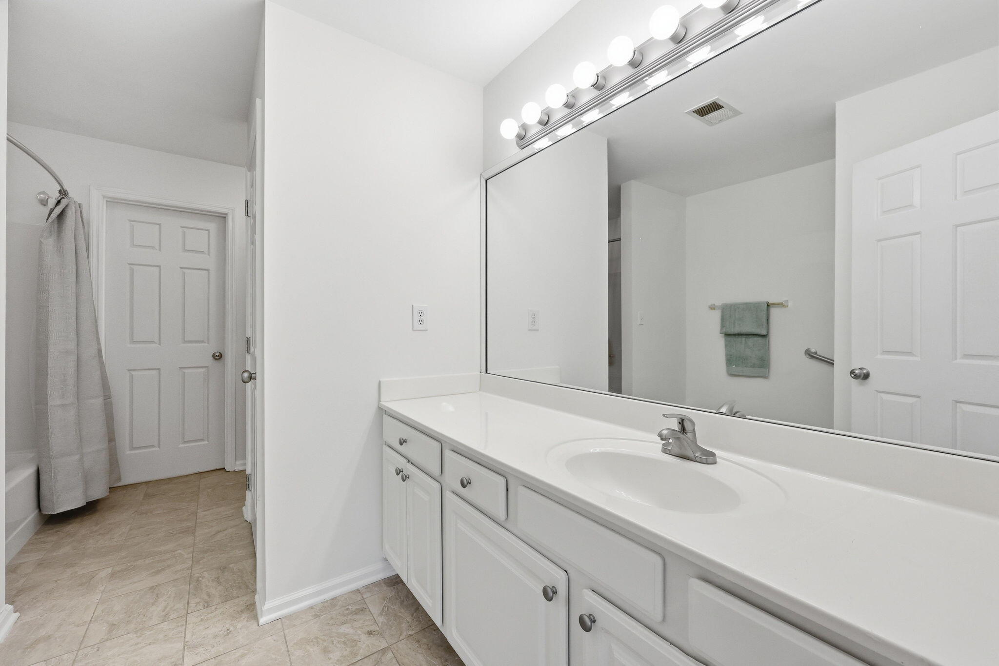 3637 Amick Way Property Photo 16