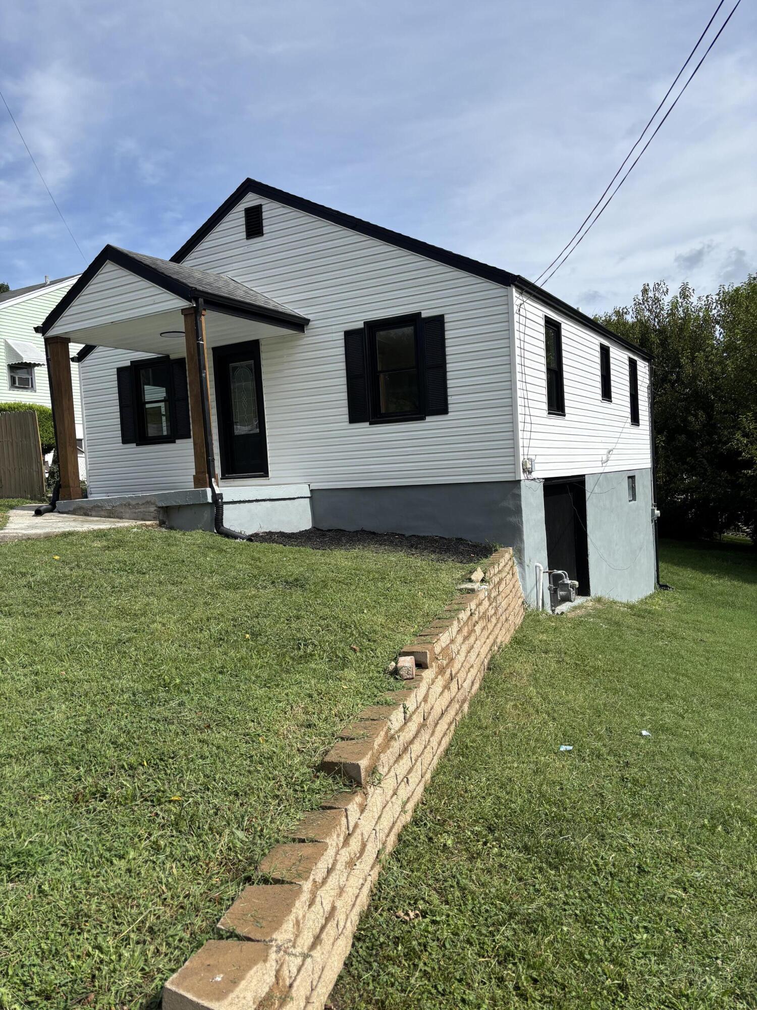 108 Alexander Street Property Photo 4