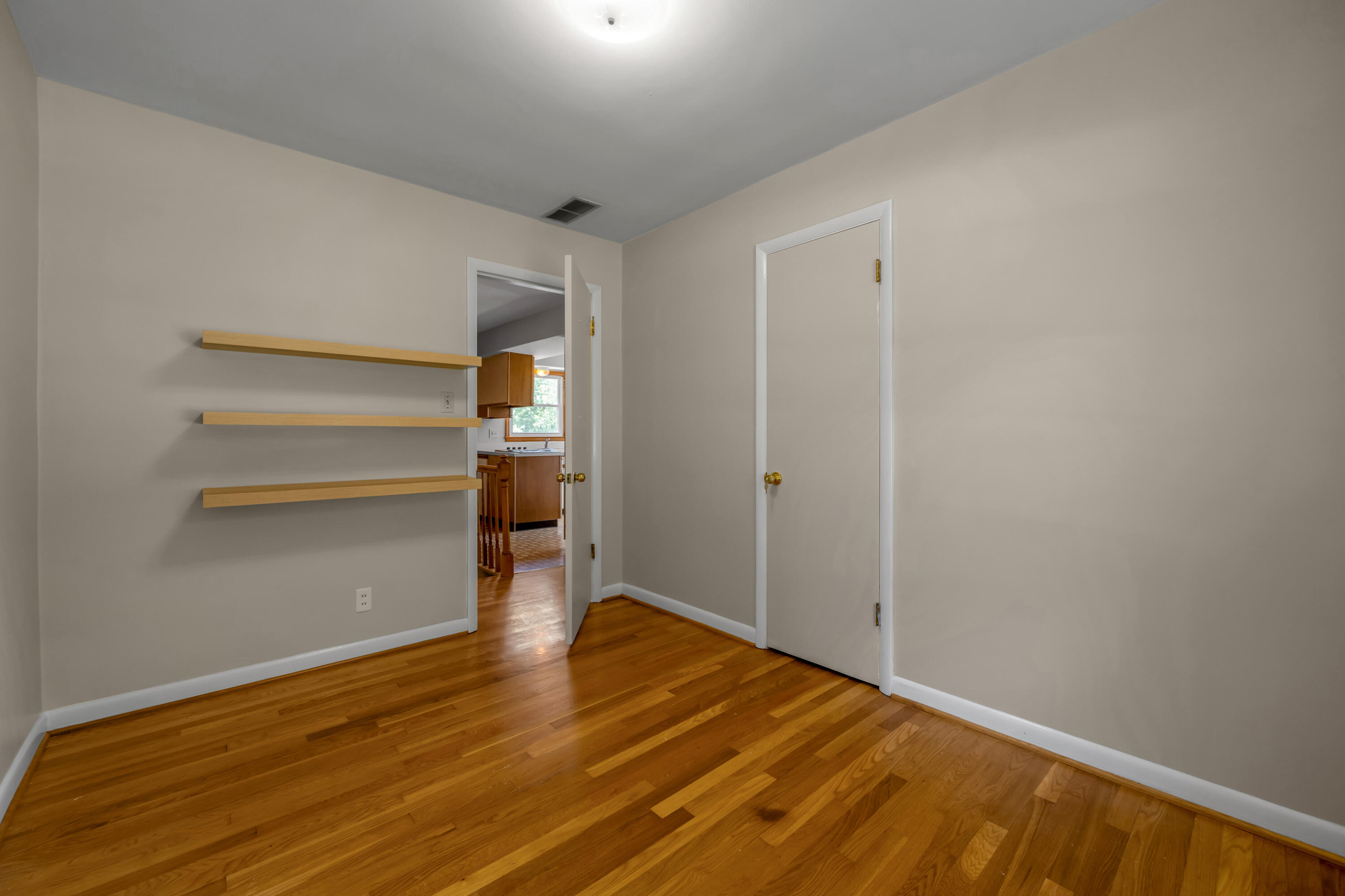 953 Holly Springs Drive Property Photo 32