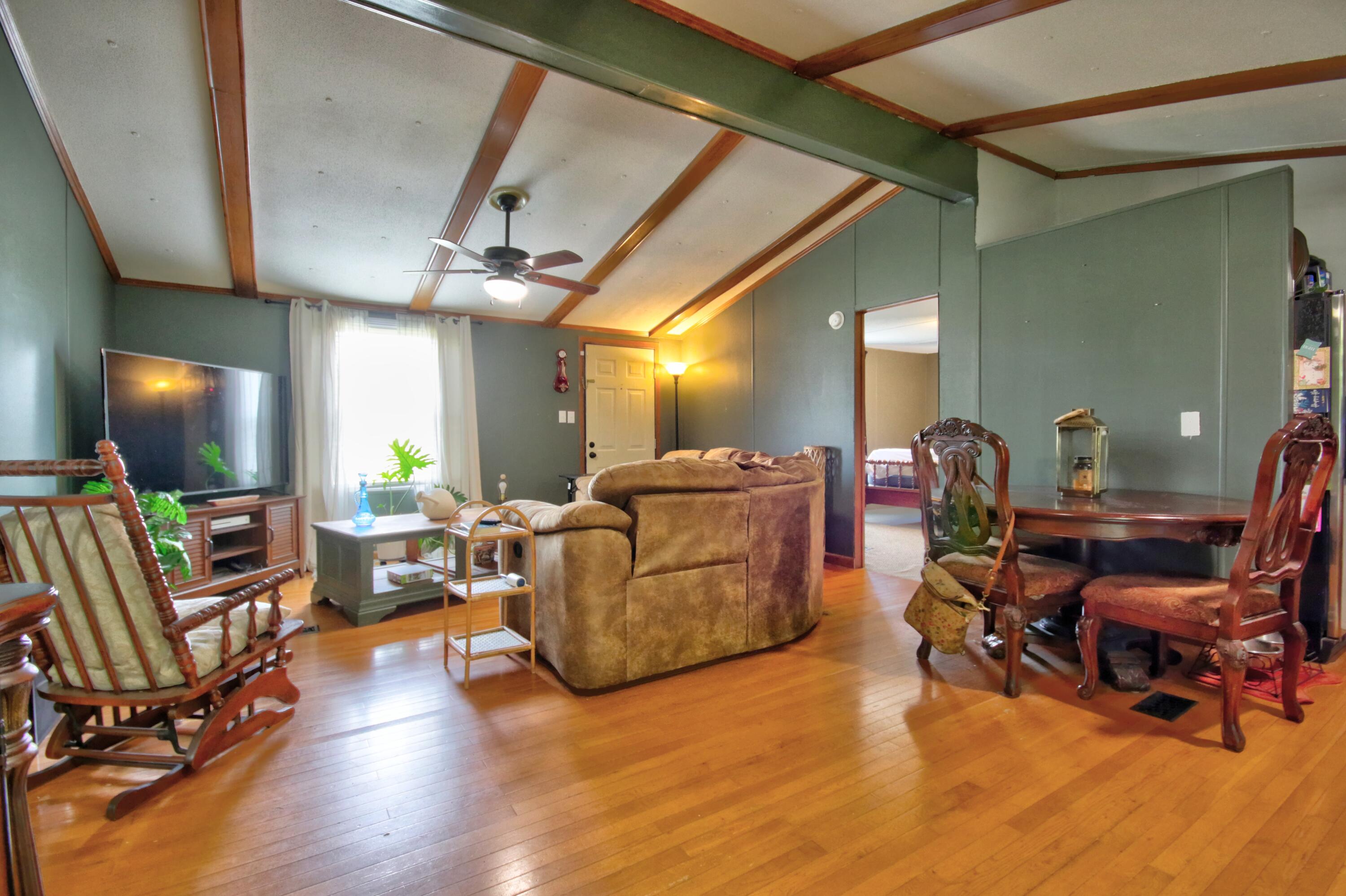 2017 River Road Property Photo 5