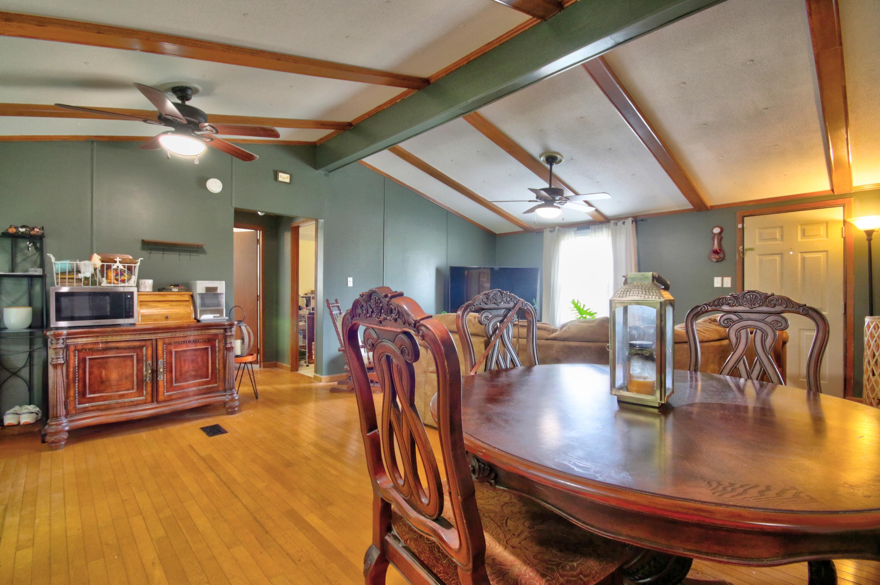 2017 River Road Property Photo 8