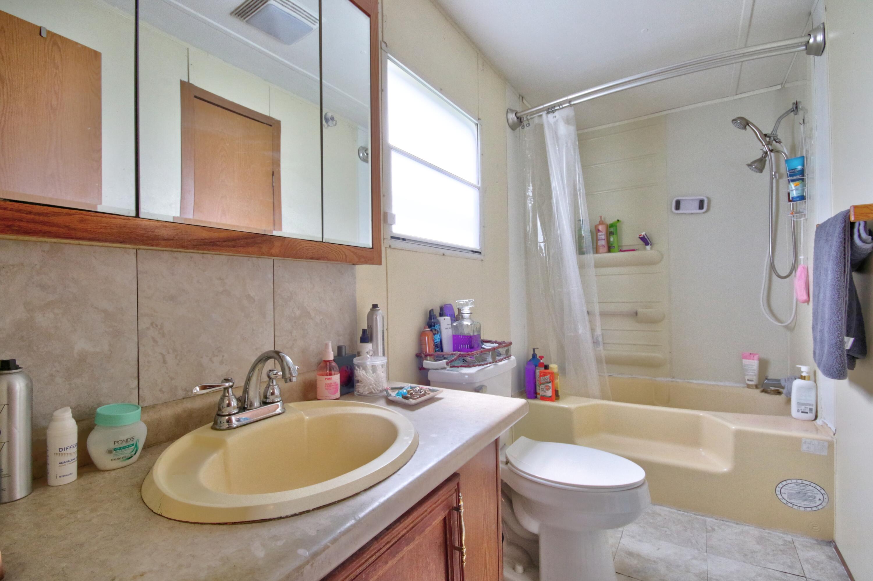 2017 River Road Property Photo 12