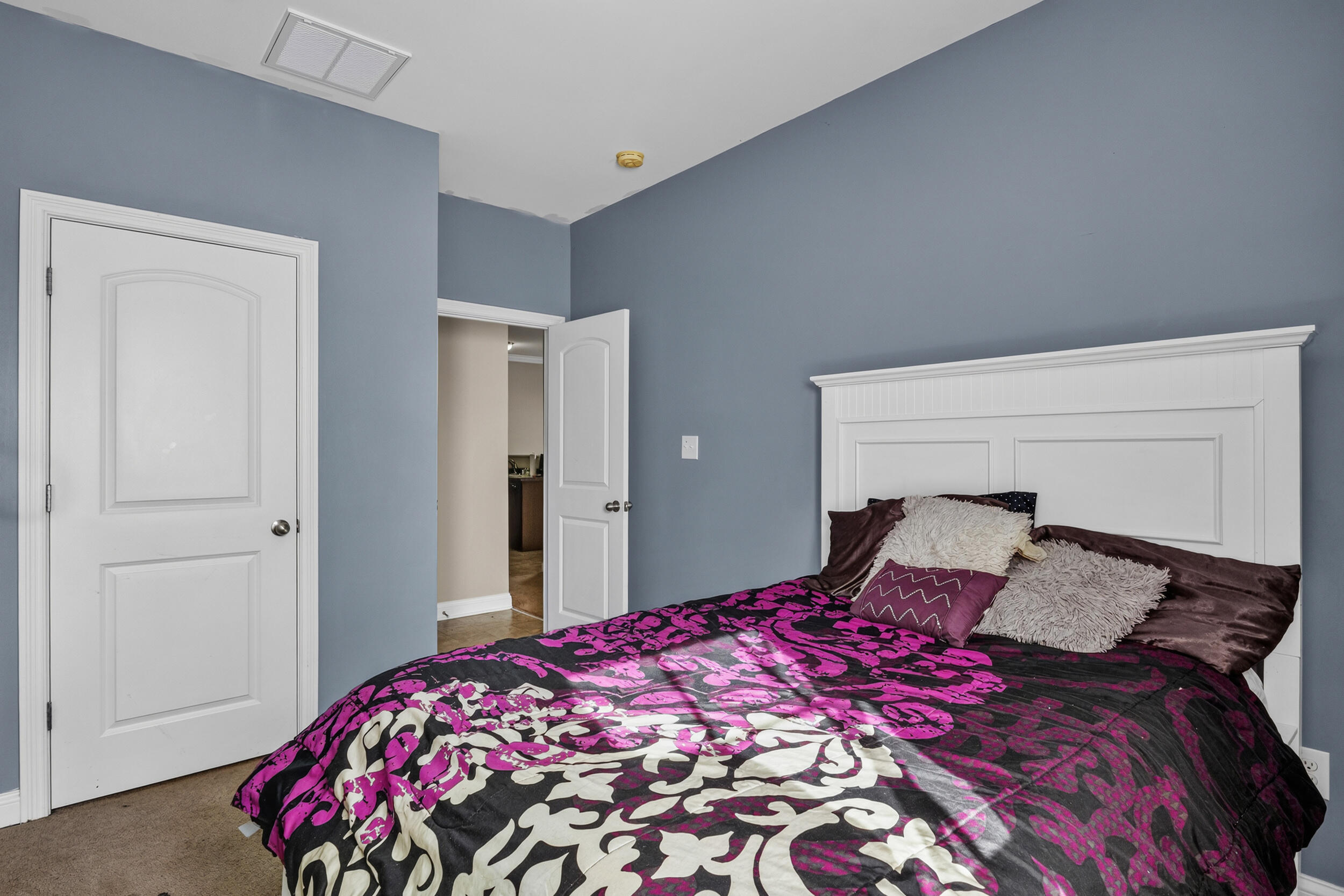 416 Julia Way Property Photo 18