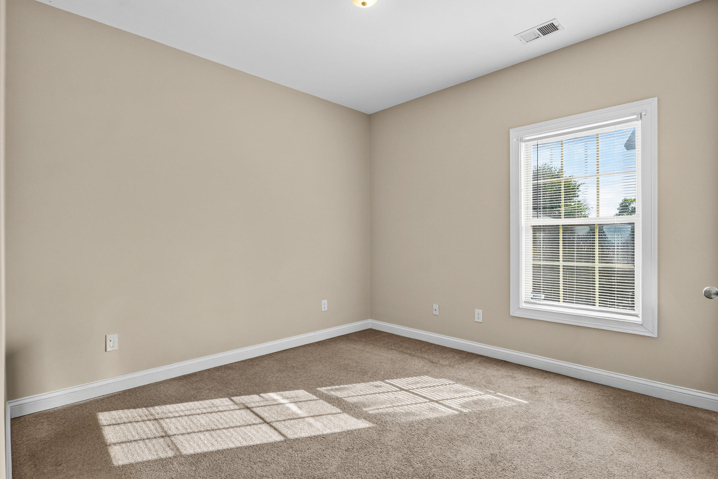 416 Julia Way Property Photo 19