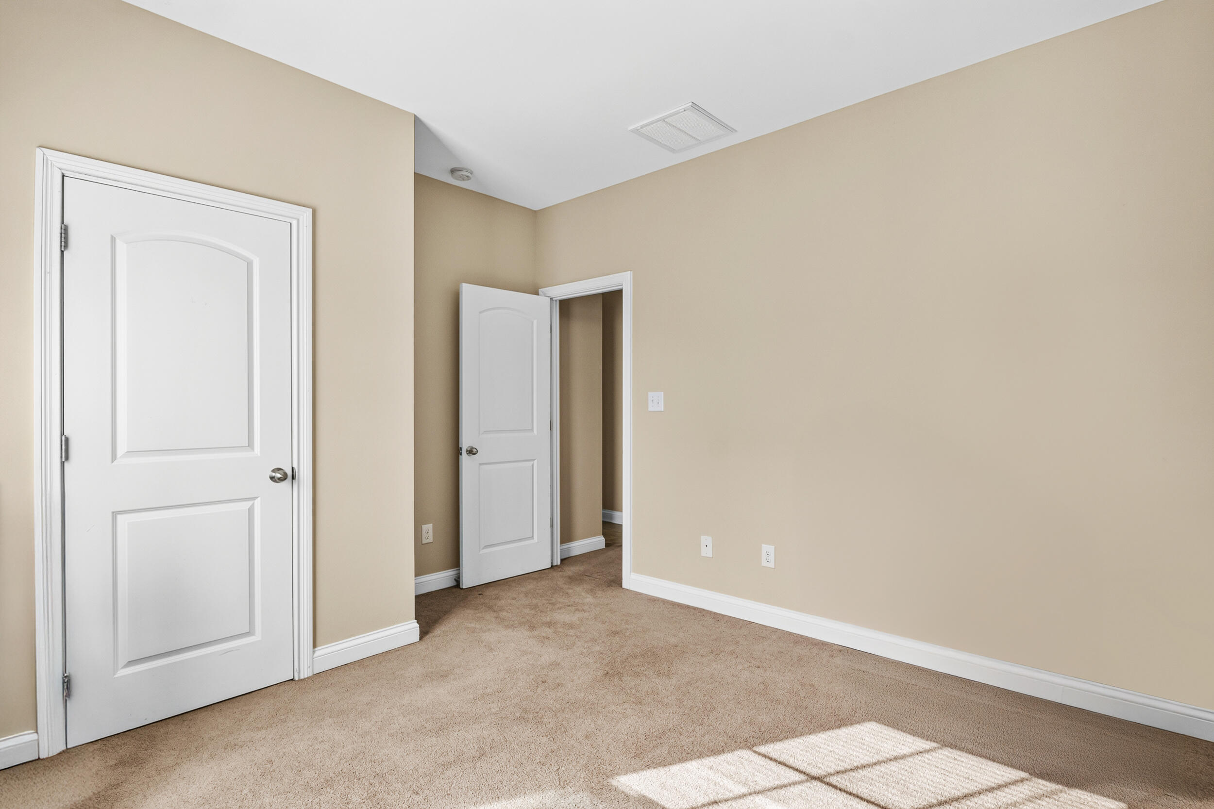 416 Julia Way Property Photo 20