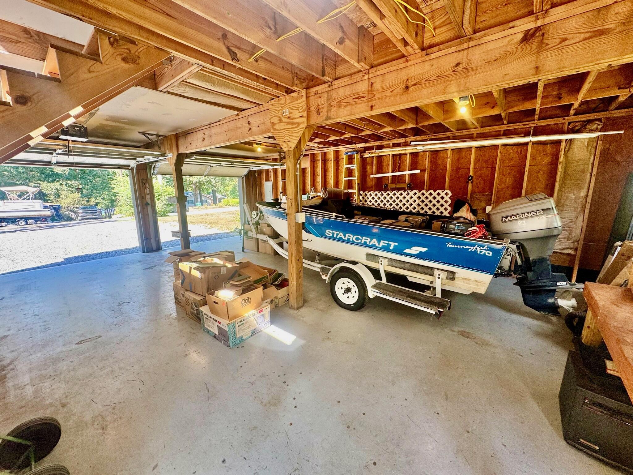 717 Blue Springs Boulevard Property Photo 33