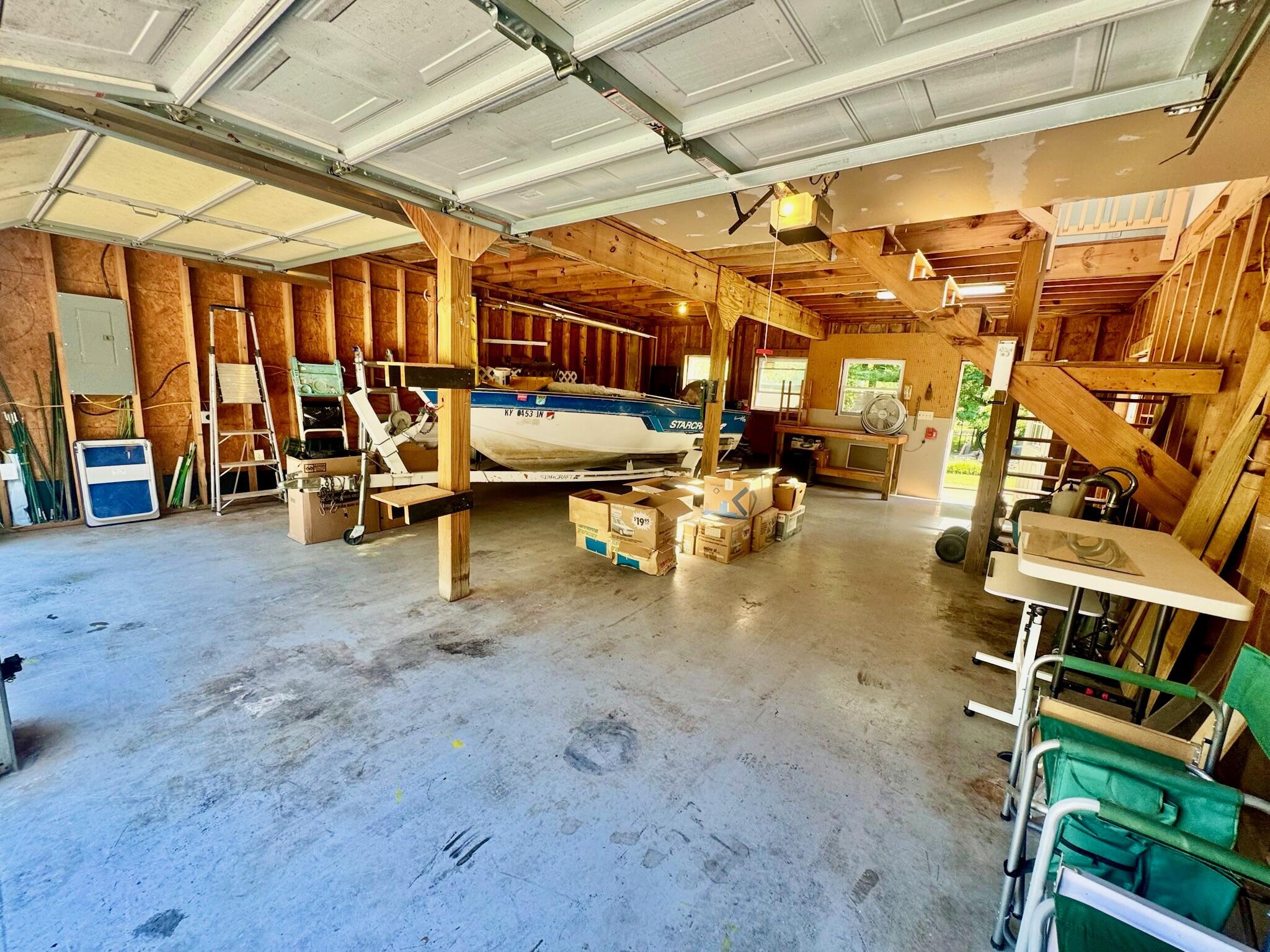 717 Blue Springs Boulevard Property Photo 34