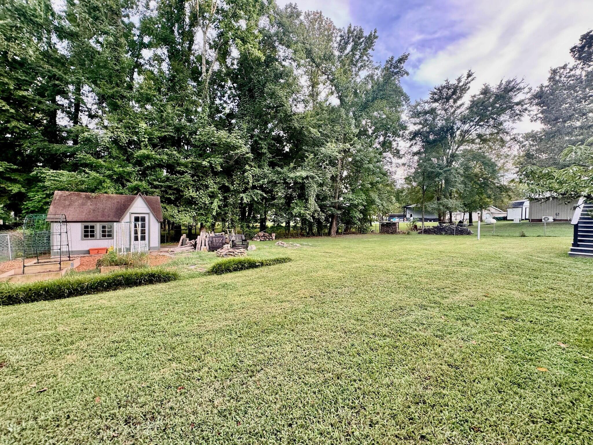717 Blue Springs Boulevard Property Photo 47