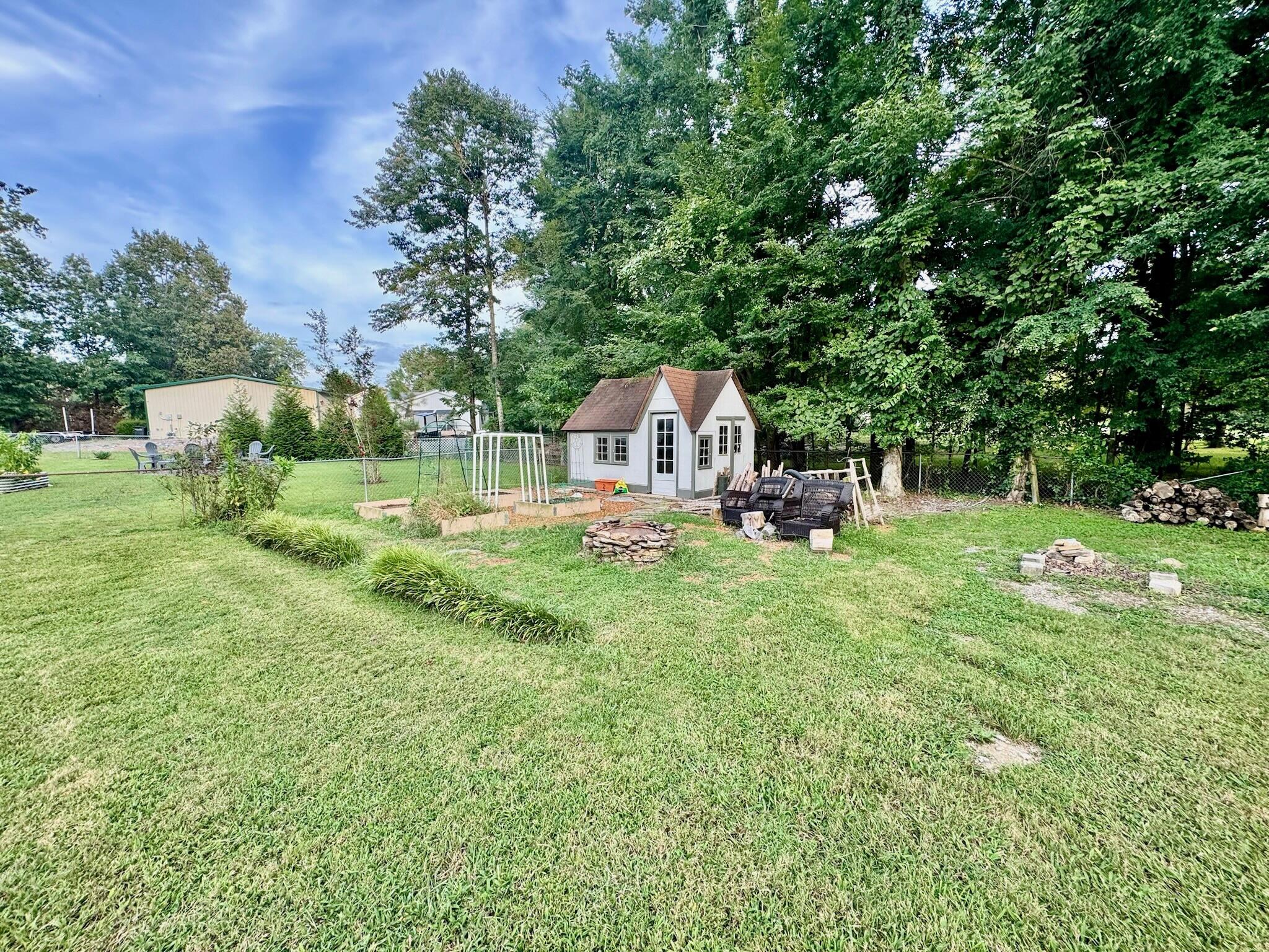717 Blue Springs Boulevard Property Photo 49