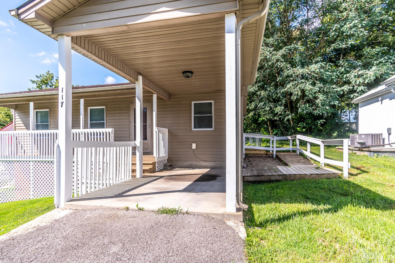117 E Kentucky Avenue Property Photo 25