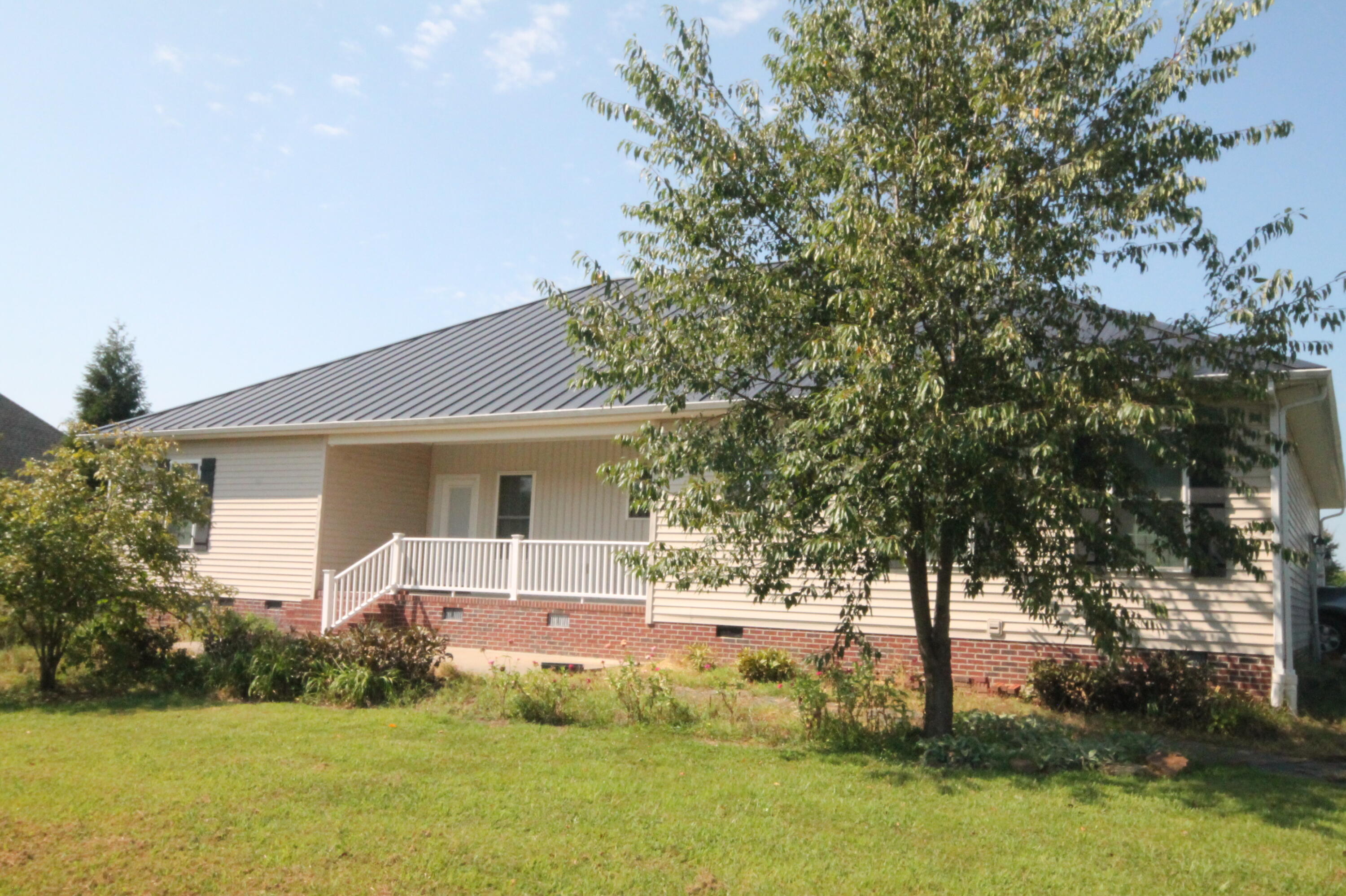 2235 Mitchell Drive Property Photo 2