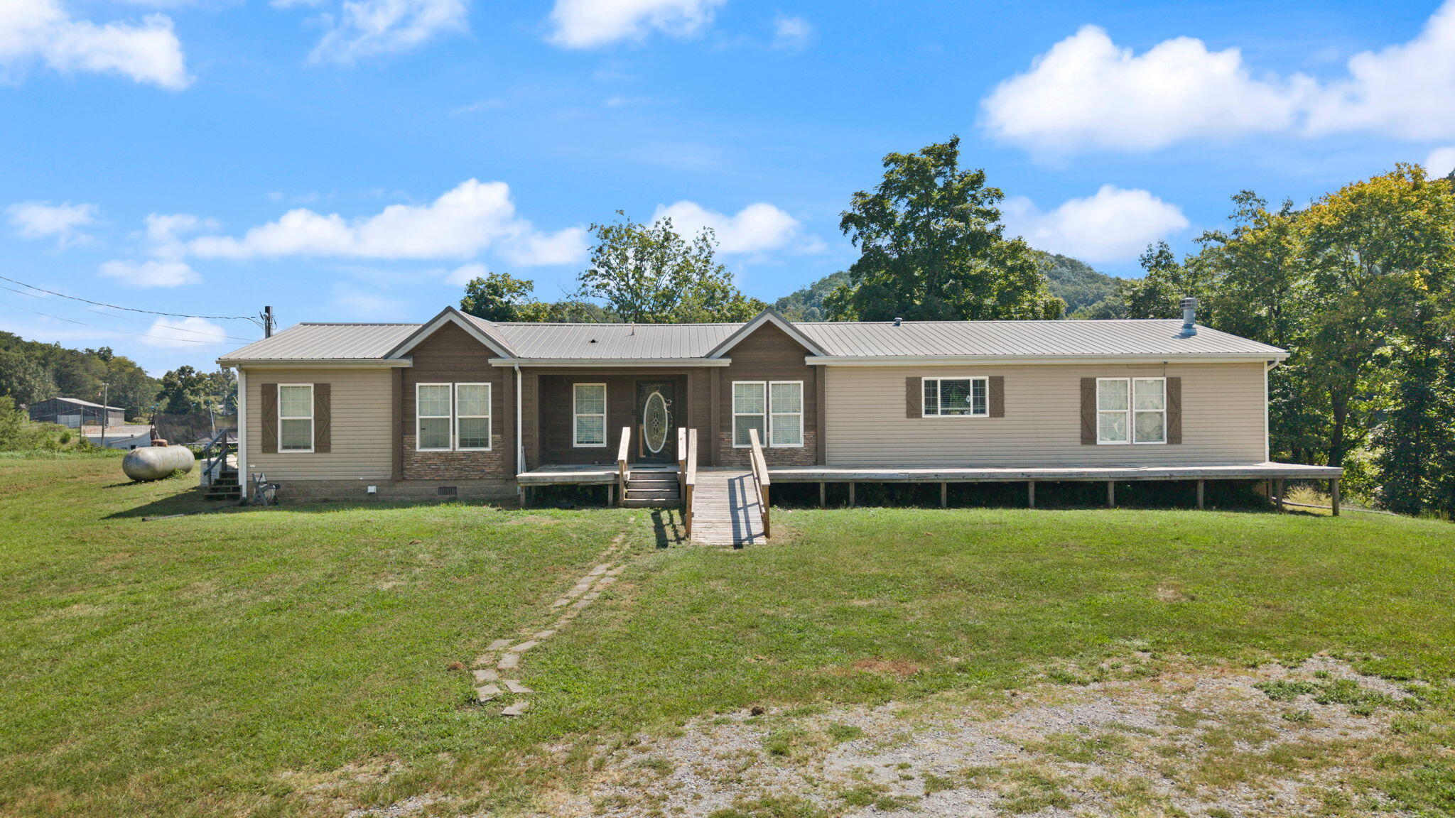 620 Black Pike Property Photo 3