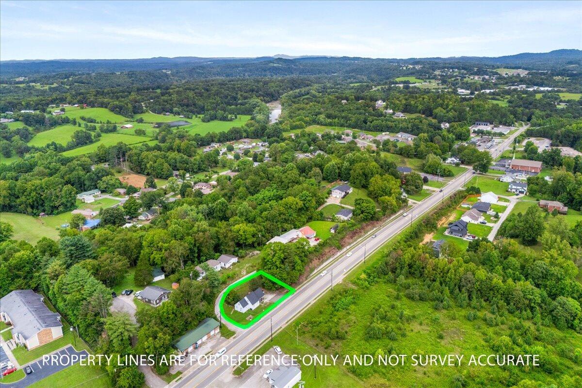 595 N Highway 25 Property Photo 9