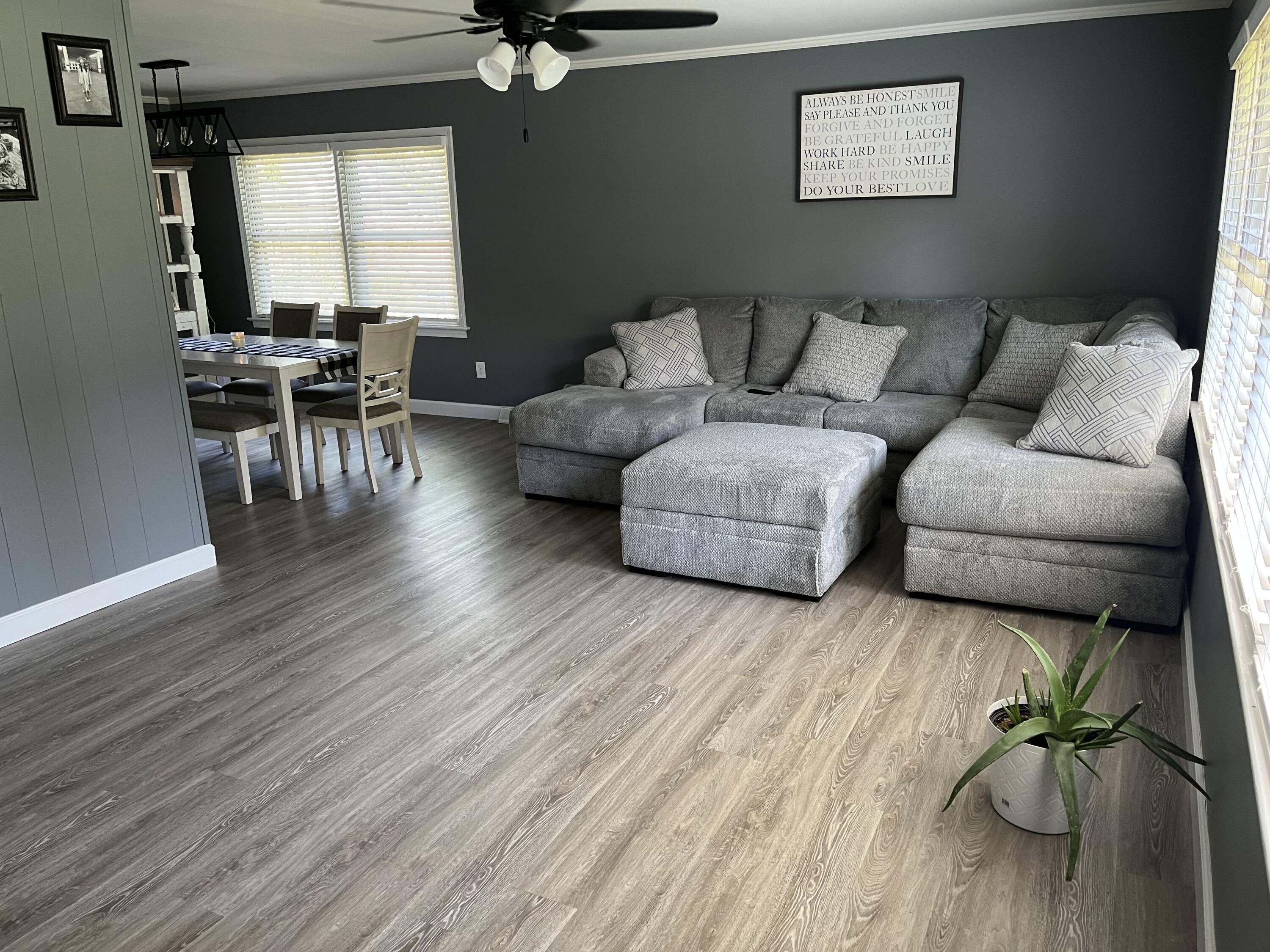 6740 Greenfield Drive Property Photo 15
