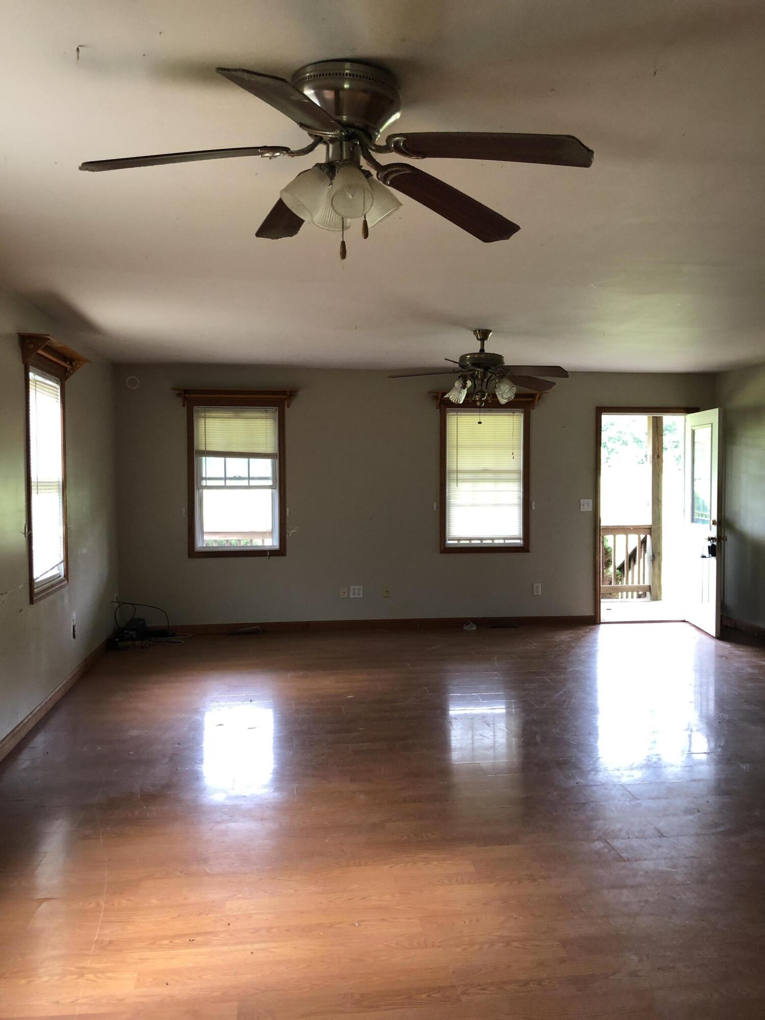 7062 Will Jackson Road Property Photo 4