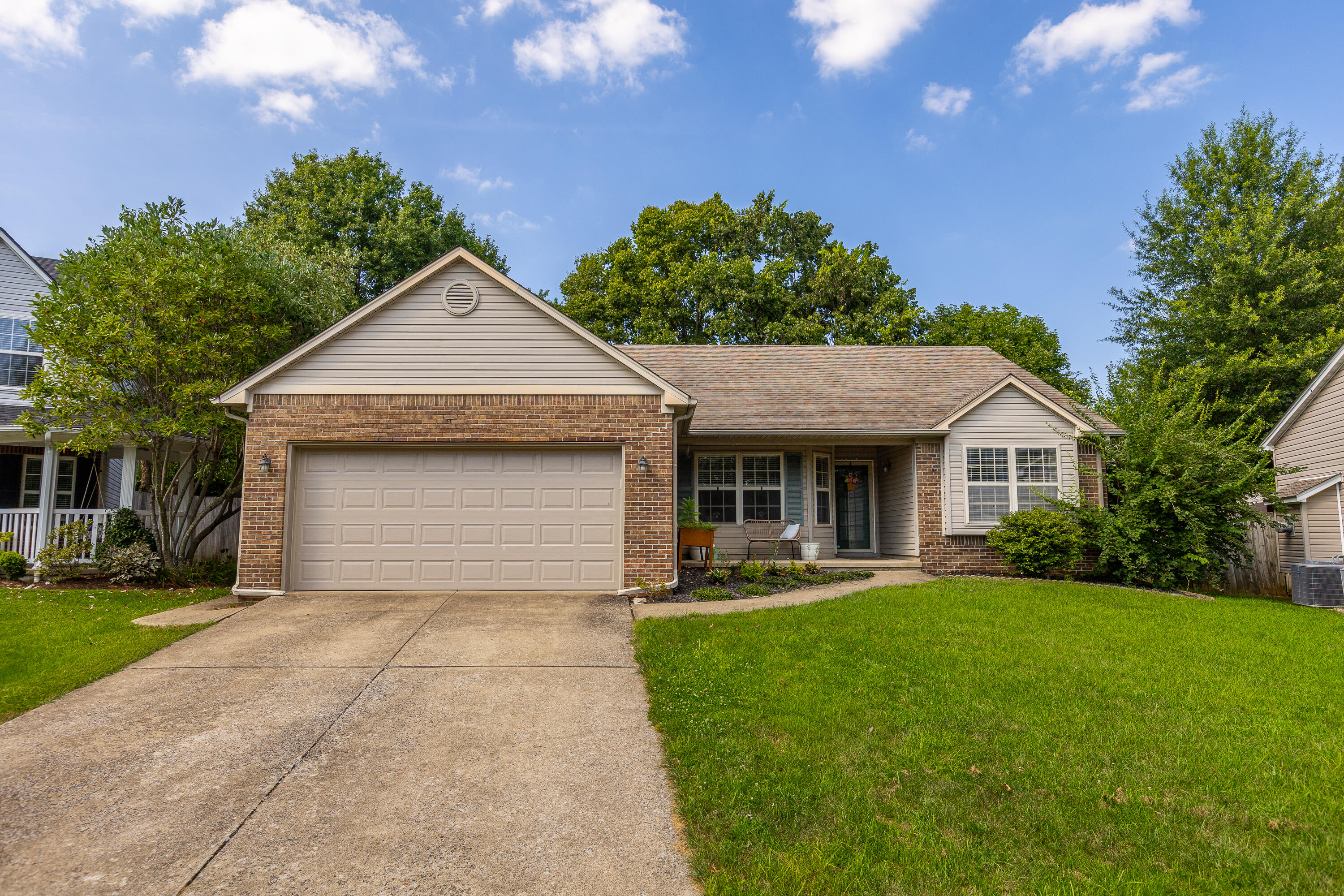 1229 Melody Lane Property Photo 2