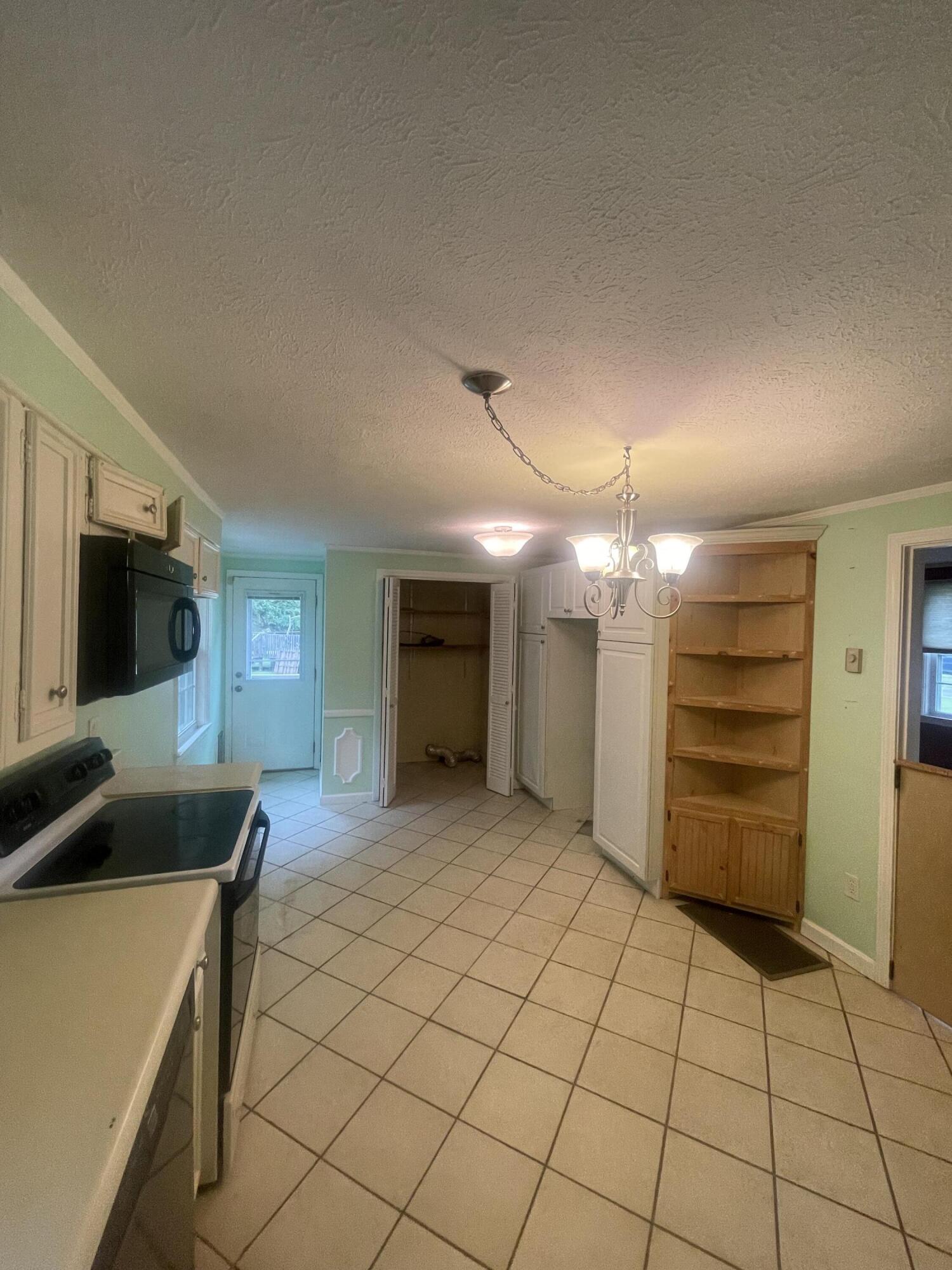 32 Carlton Court Property Photo 9