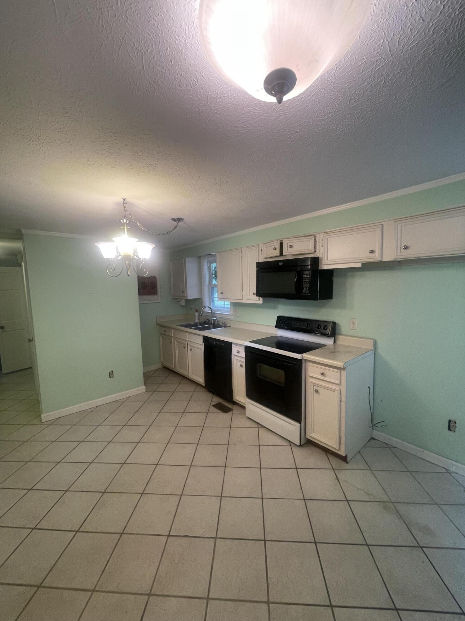 32 Carlton Court Property Photo 10
