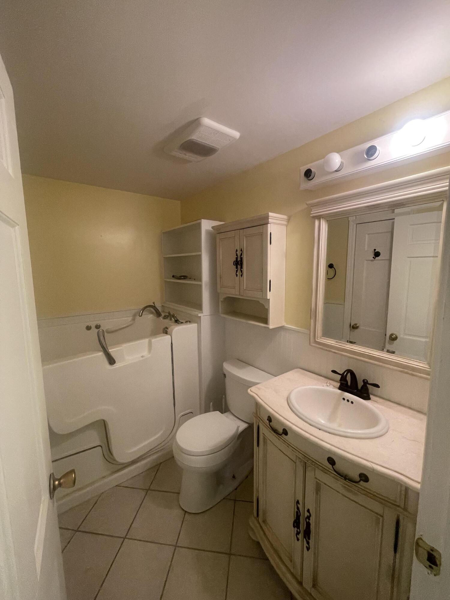 32 Carlton Court Property Photo 11