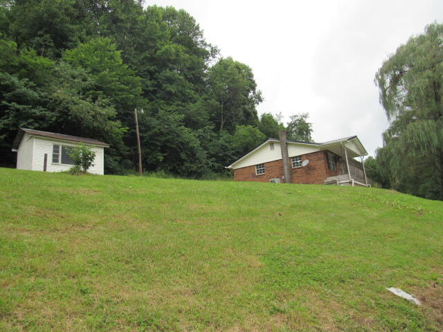 2704 Ky 2004 Property Photo 7