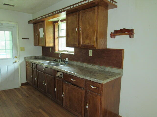 2704 Ky 2004 Property Photo 16