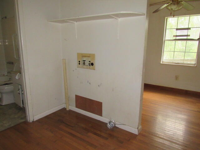 2704 Ky 2004 Property Photo 18
