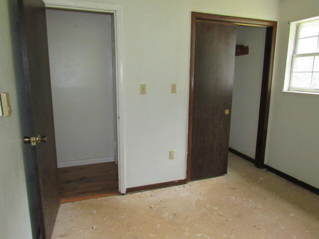 2704 Ky 2004 Property Photo 25