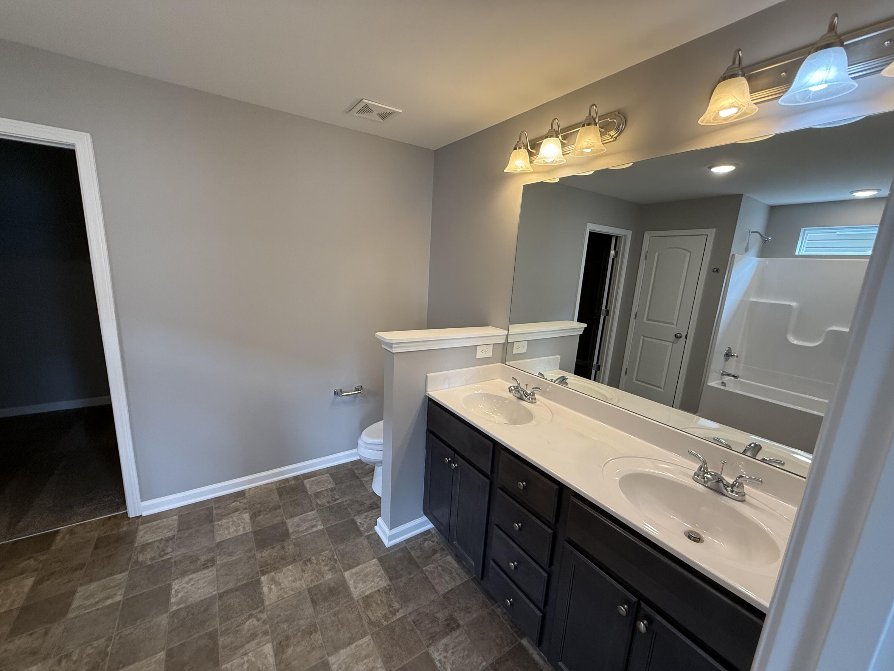 2384 Huntly Place Property Photo 10